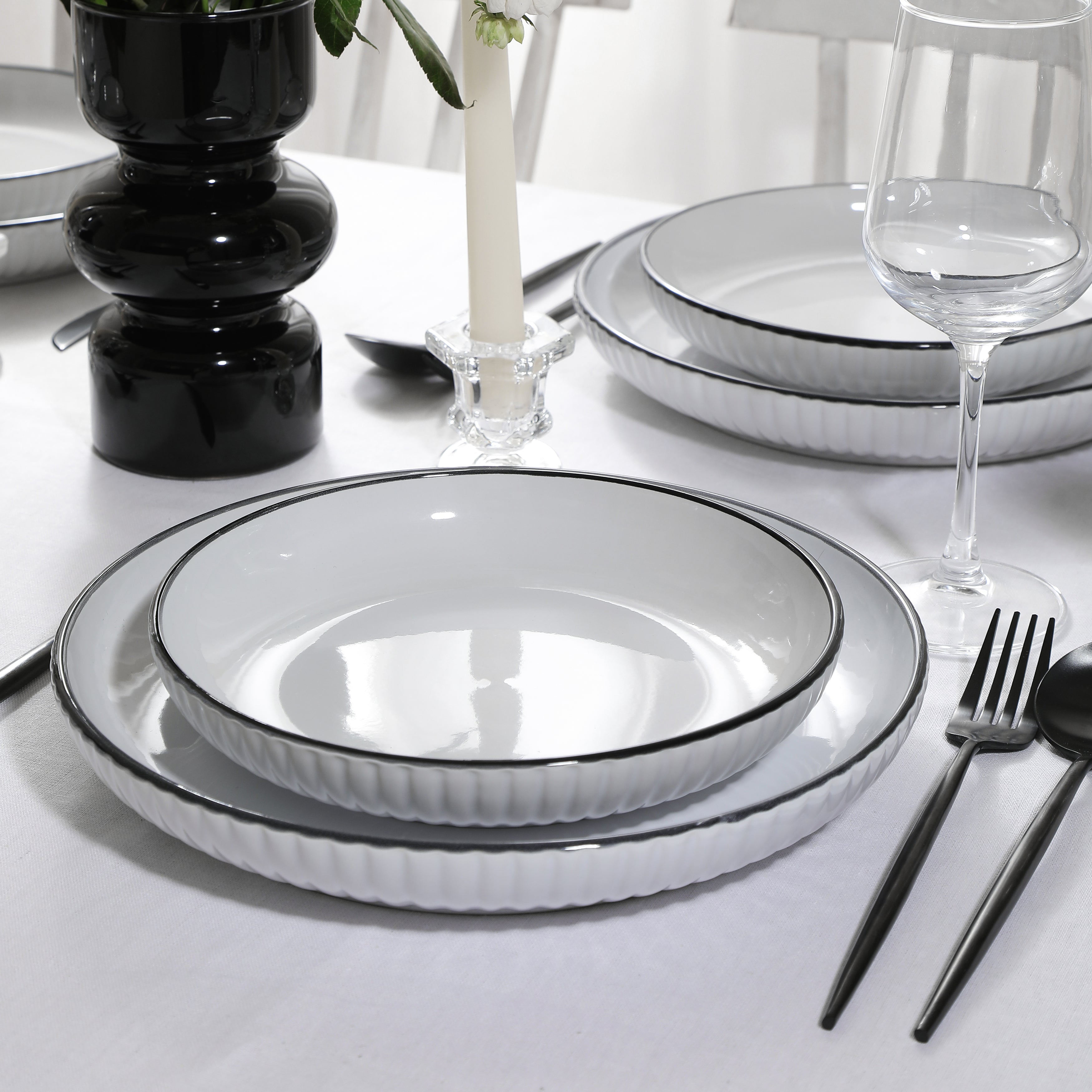 Premium Lustra Stoneware Dinnerware Set - 16-Piece White Porcelain Dinnerware for 4, Elegant & Durable for Everyday Use, Dishwasher & Microwave Safe - Perfect for Family Dinners, Entertaining Guests, and Restaurant-Style Dining