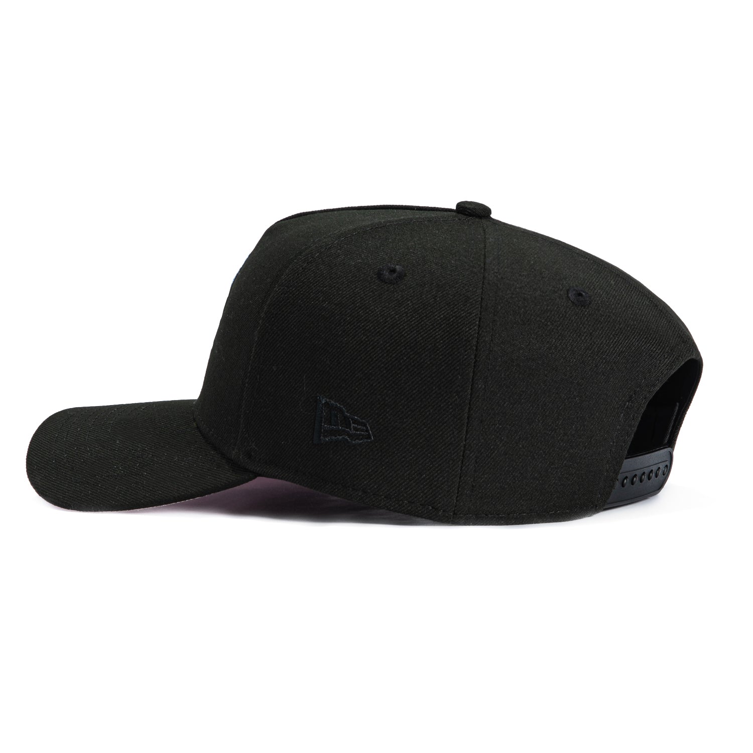 New Era 9Forty A-Frame Los Angeles Lakers 310 Patch Snapback Adjustable Baseball Cap - Black NBA Fan Gear for Men & Women - Perfect for Basketball Games, Streetwear Fashion and Sports Collectors