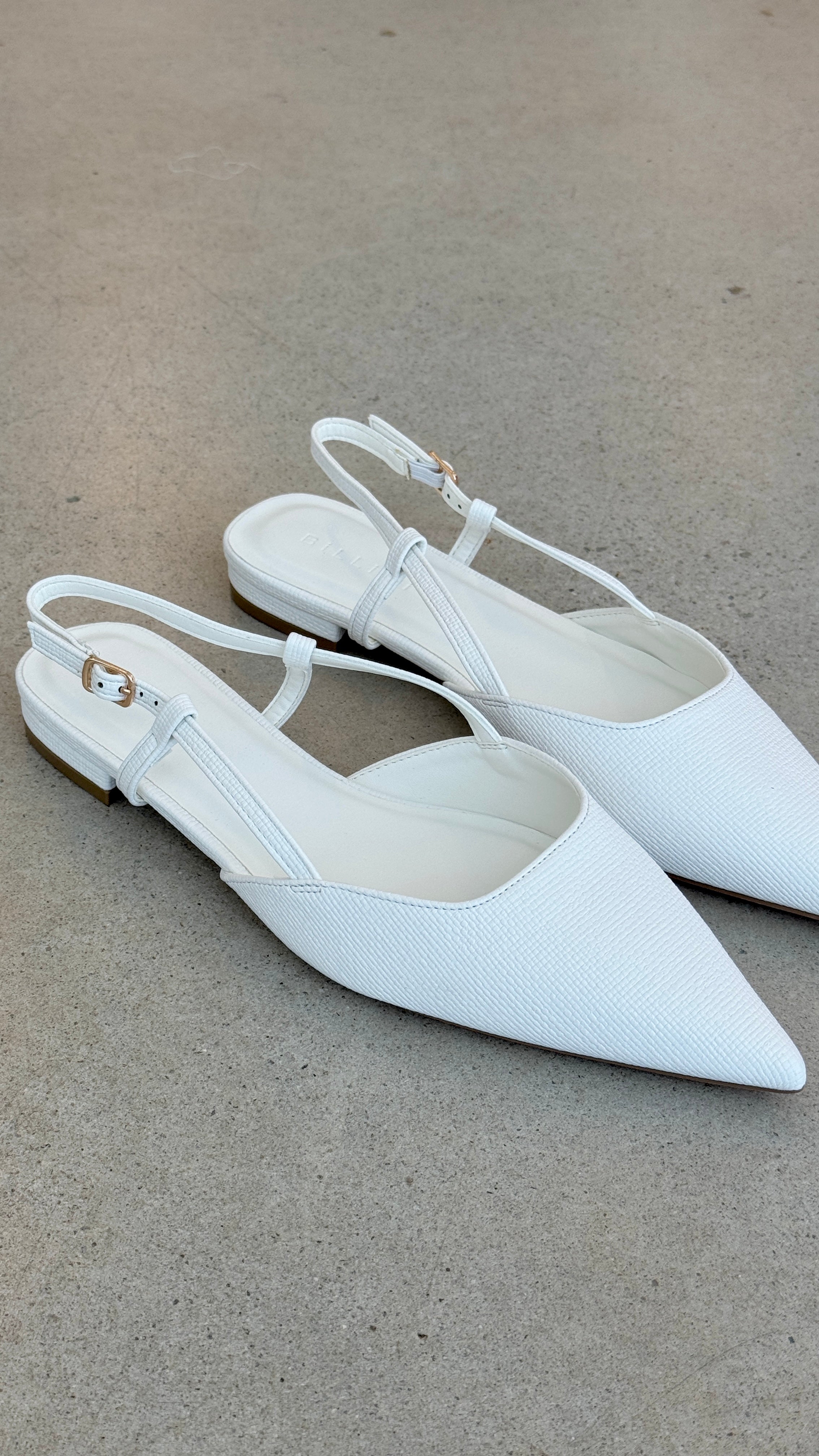 Iver Women's Ballet Flats - White Raffia Texture Comfortable Slip-On Shoes for Work, Travel & Everyday Wear