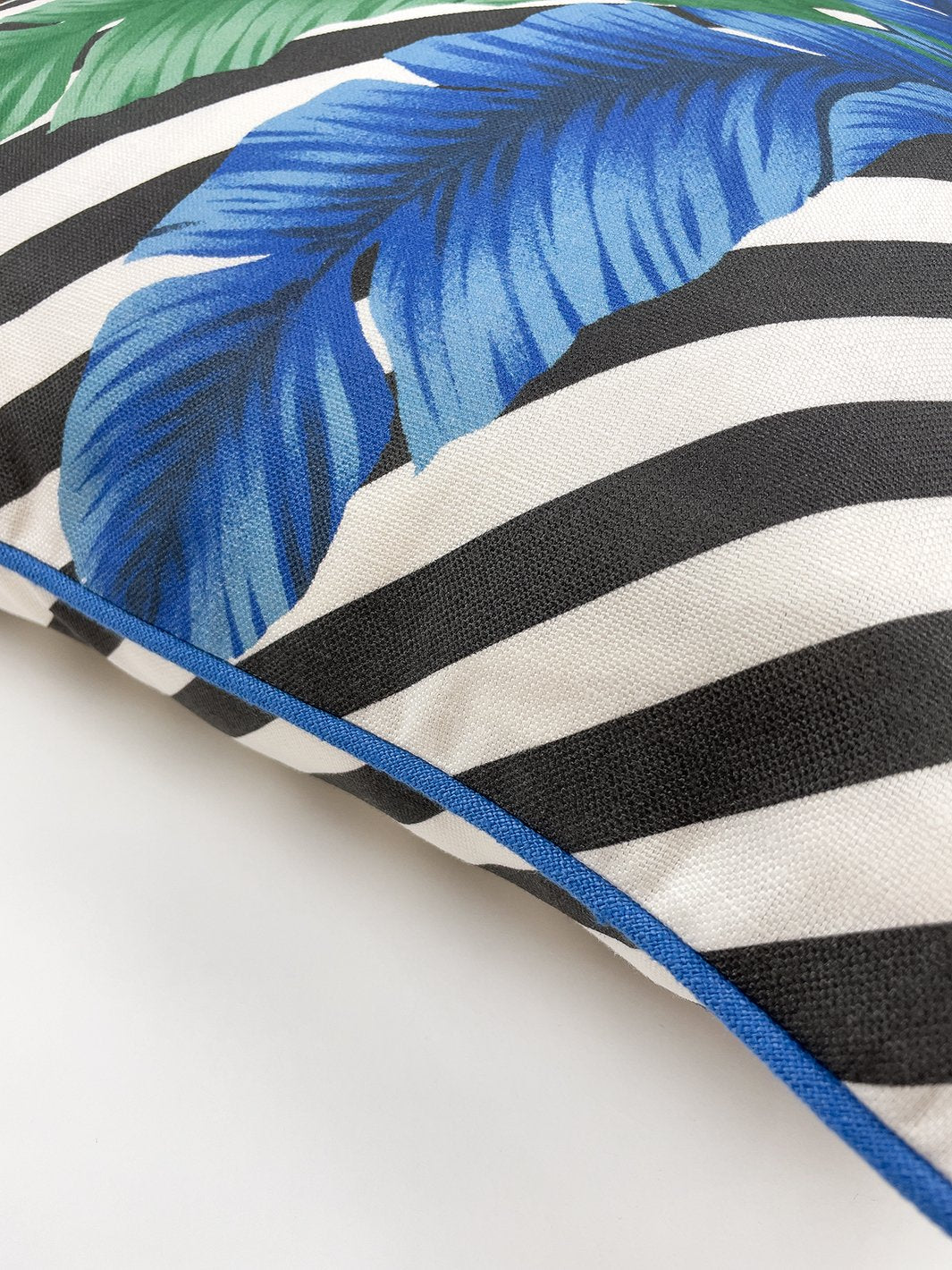 Barbiestyle™ Isla Palm Throw Pillow - Soft Decorative Cushion Cover in Green & Blue (Verde & Azul) - Perfect for Boho Chic Living Room, Bedroom, or Outdoor Patio Decor