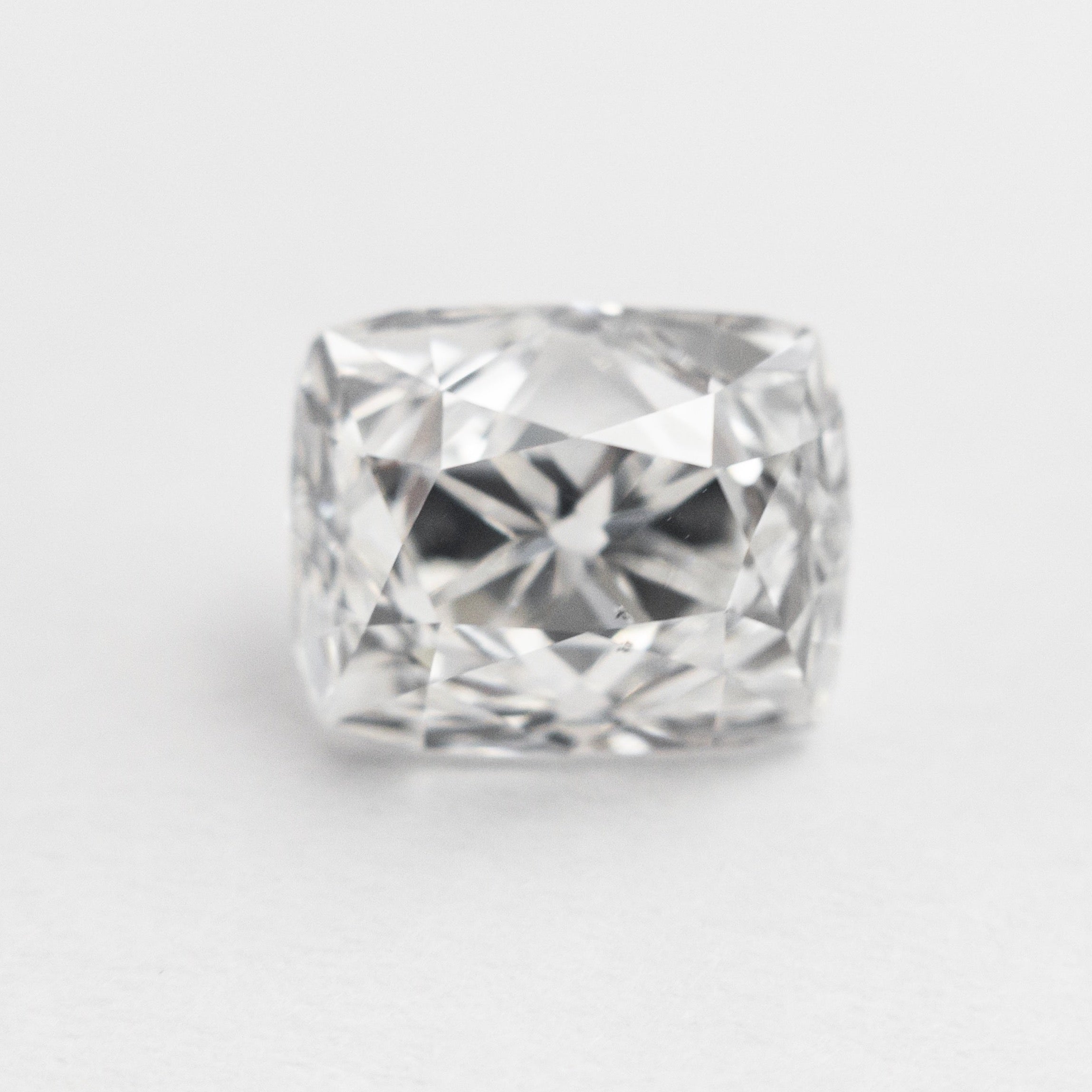 2.28ct Antique Old Mine Cut Diamond - 7.79x6.26x5.96mm HRD VS2 E Color - Vintage Engagement Ring Center Stone for Wedding & Anniversary Jewelry