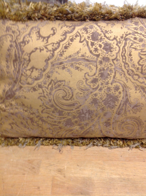 Luxury 18-Inch Italy Gold Fabric Pillow with Elegant Fringe - Perfect for Sofa, Bed & Home Decor