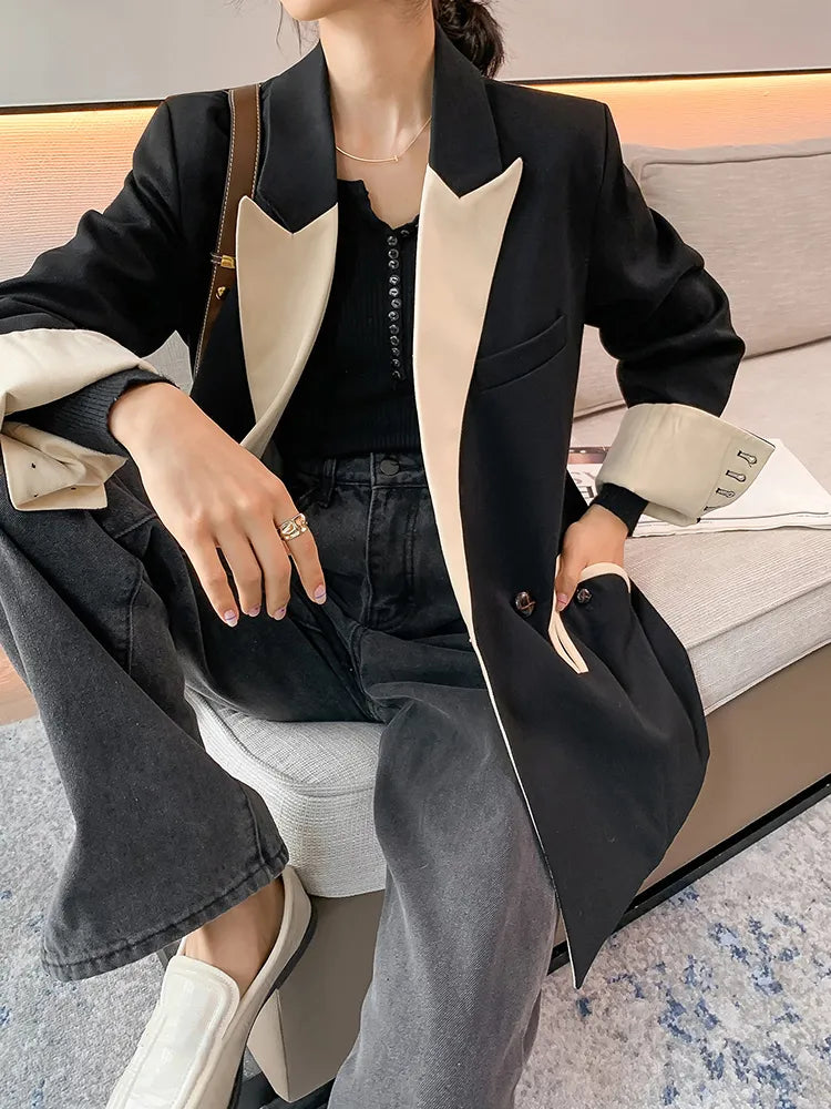 Women's Black Notched Long Sleeve Loose Blazer with Patchwork Pockets - Elegant Autumn Jacket for Office Wear, Business Casual & Fall Outfits