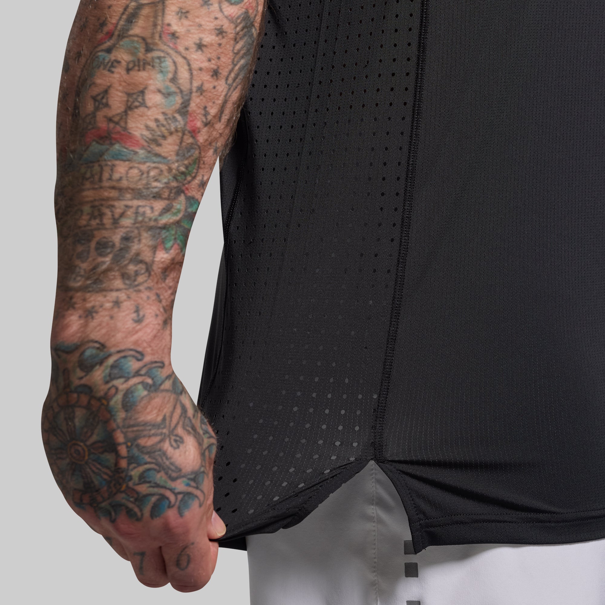 Men's Endurance Workout Tank Top - Breathable Quick-Dry Athletic Shirt for Running & Gym Training (Black)