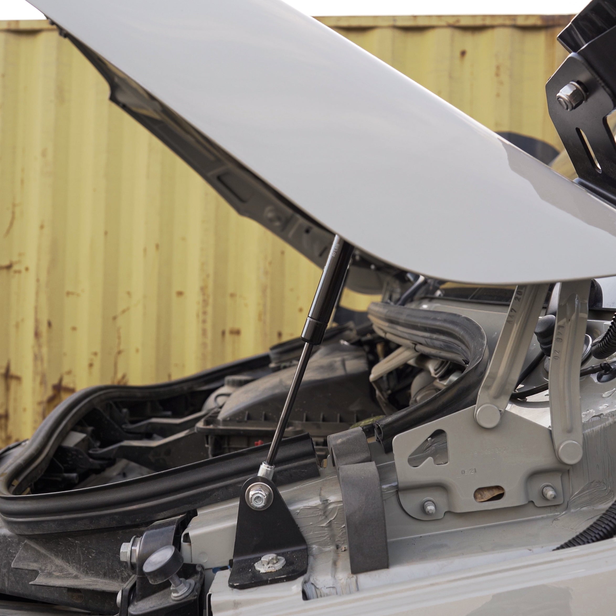Sprinter Hydraulic Hood Strut Kit - Easy Lift Support for Mercedes Sprinter Van - Perfect for DIY Auto Repair & Maintenance