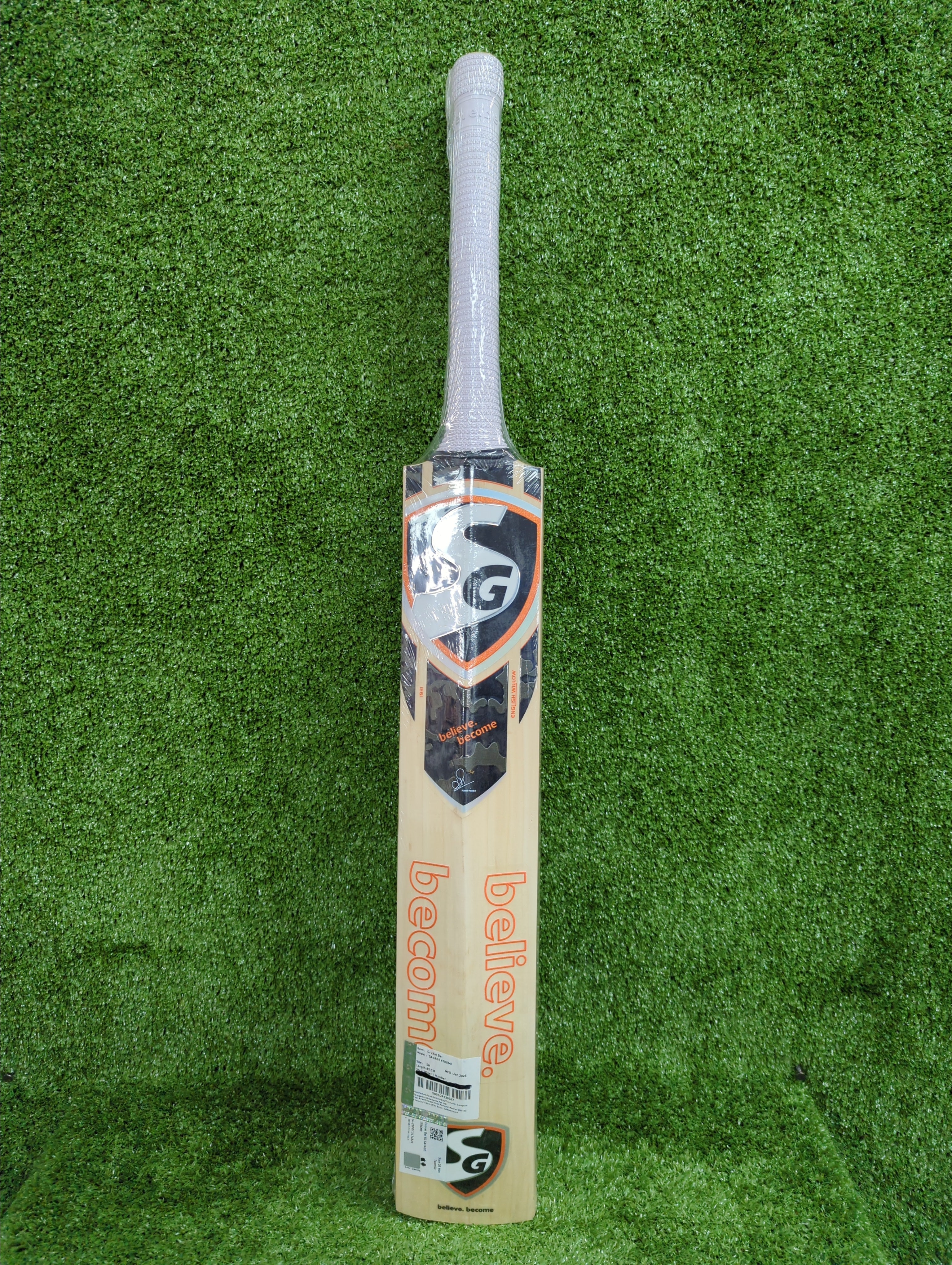 SG Savage Xtreme English Willow Cricket Bat - Hardik Pandya Series | Premium Cricket Equipment for Professional Players | Perfect for Matches, Training & Outdoor Sports