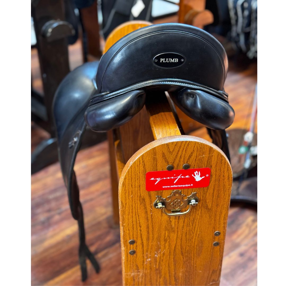 Equipe Viktoria Dressage Consignment Saddle - Size 17 Medium+2 - Premium Used Equestrian Saddle for Dressage Training & Competition