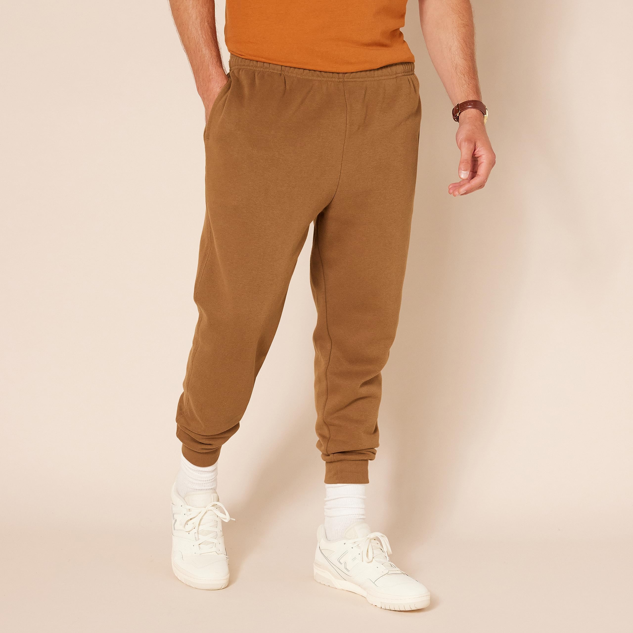 Amazon Essentials Men's Fleece Joggers Sweatpants - Comfortable Casual Lounge Pants for Home, Gym & Outdoor Activities