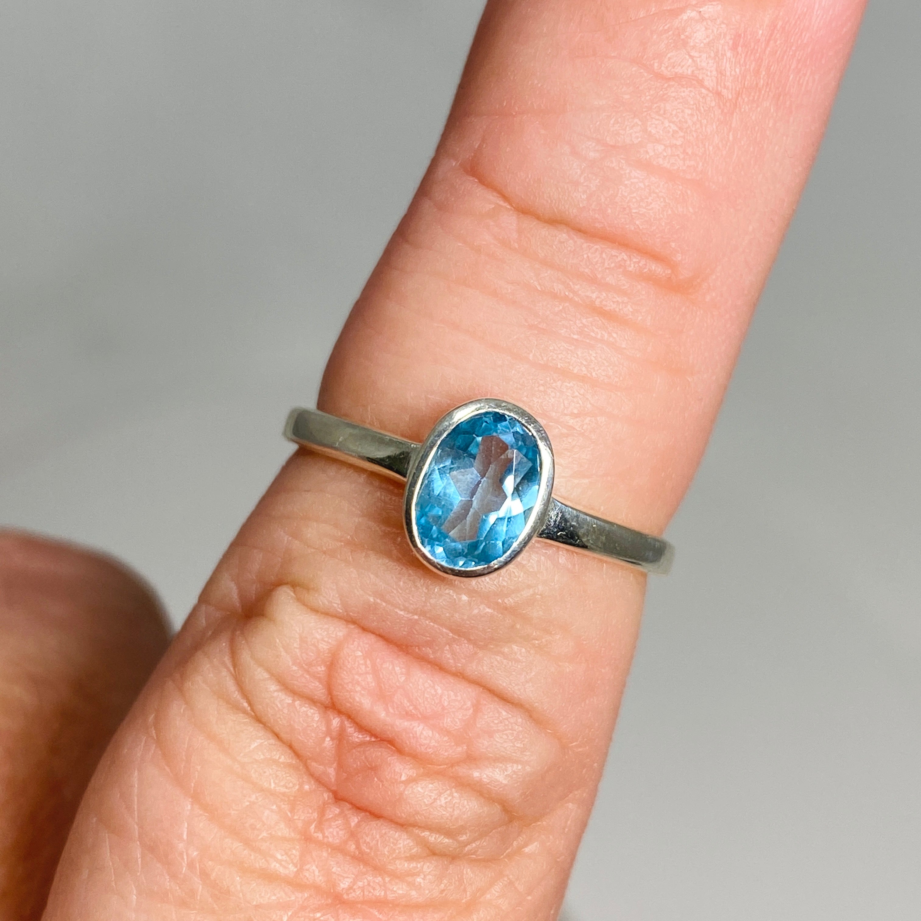 Blue Topaz Oval Faceted Ring - Size 7.5 Sterling Silver Women's Jewelry - Perfect for Engagement, Anniversary & Special Occasion Gifts