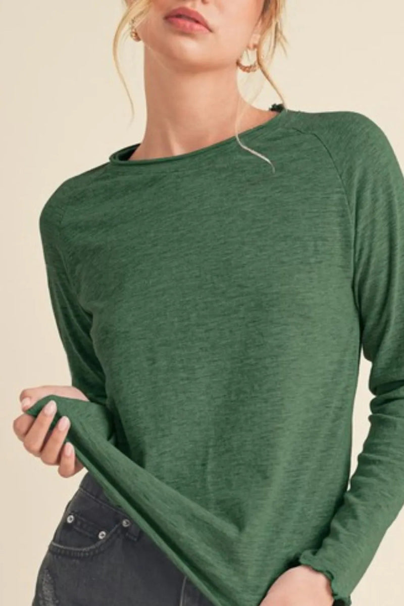Aemi + Co Women's Lettuce Hem Round Neck Raglan Sleeve T-Shirt - Casual Comfort Top for Everyday Wear, Lounge & Outings