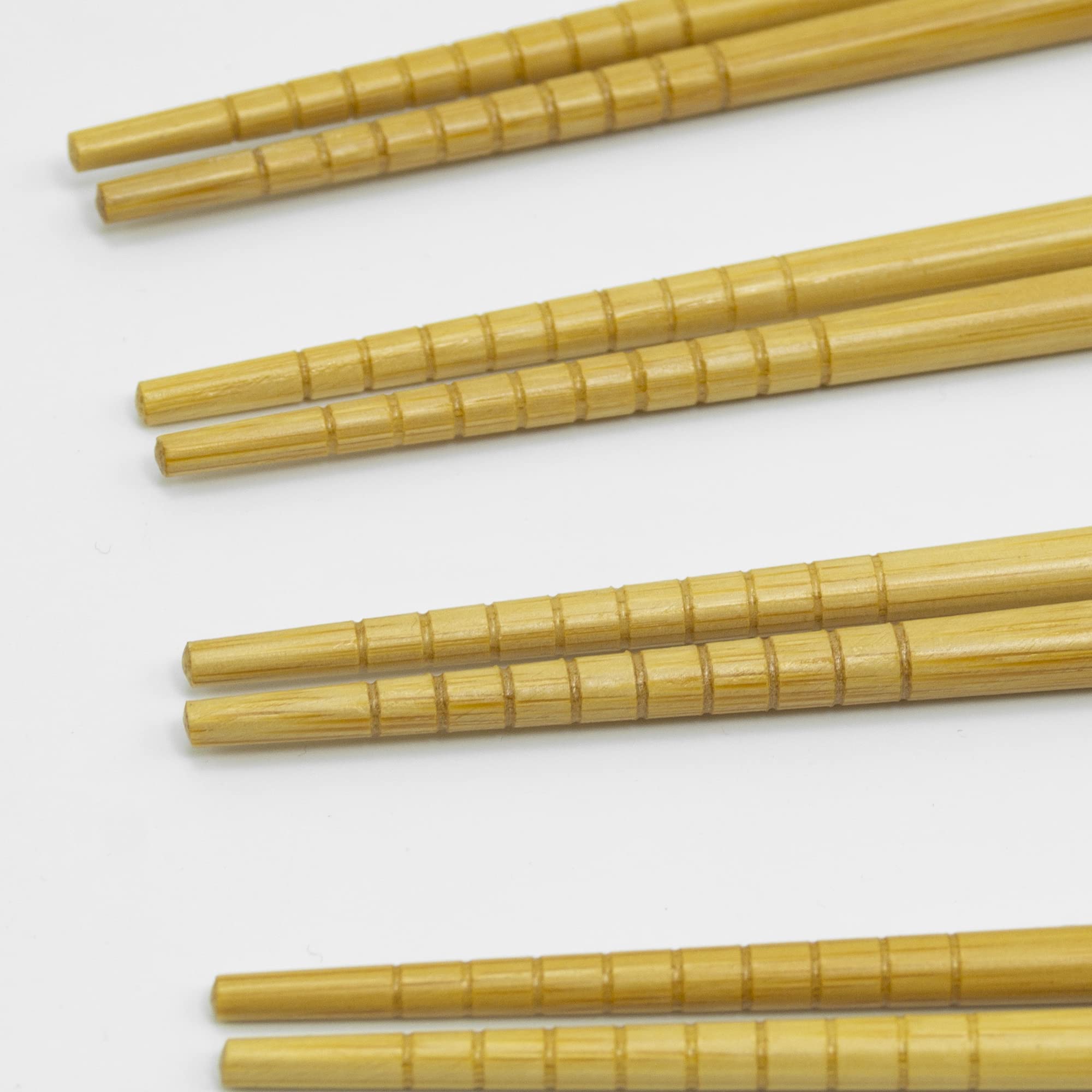 13-Piece Colorful Bamboo Chopsticks Set with Soy Sauce Dishes - Perfect for Sushi, Asian Cuisine & Dinner Parties