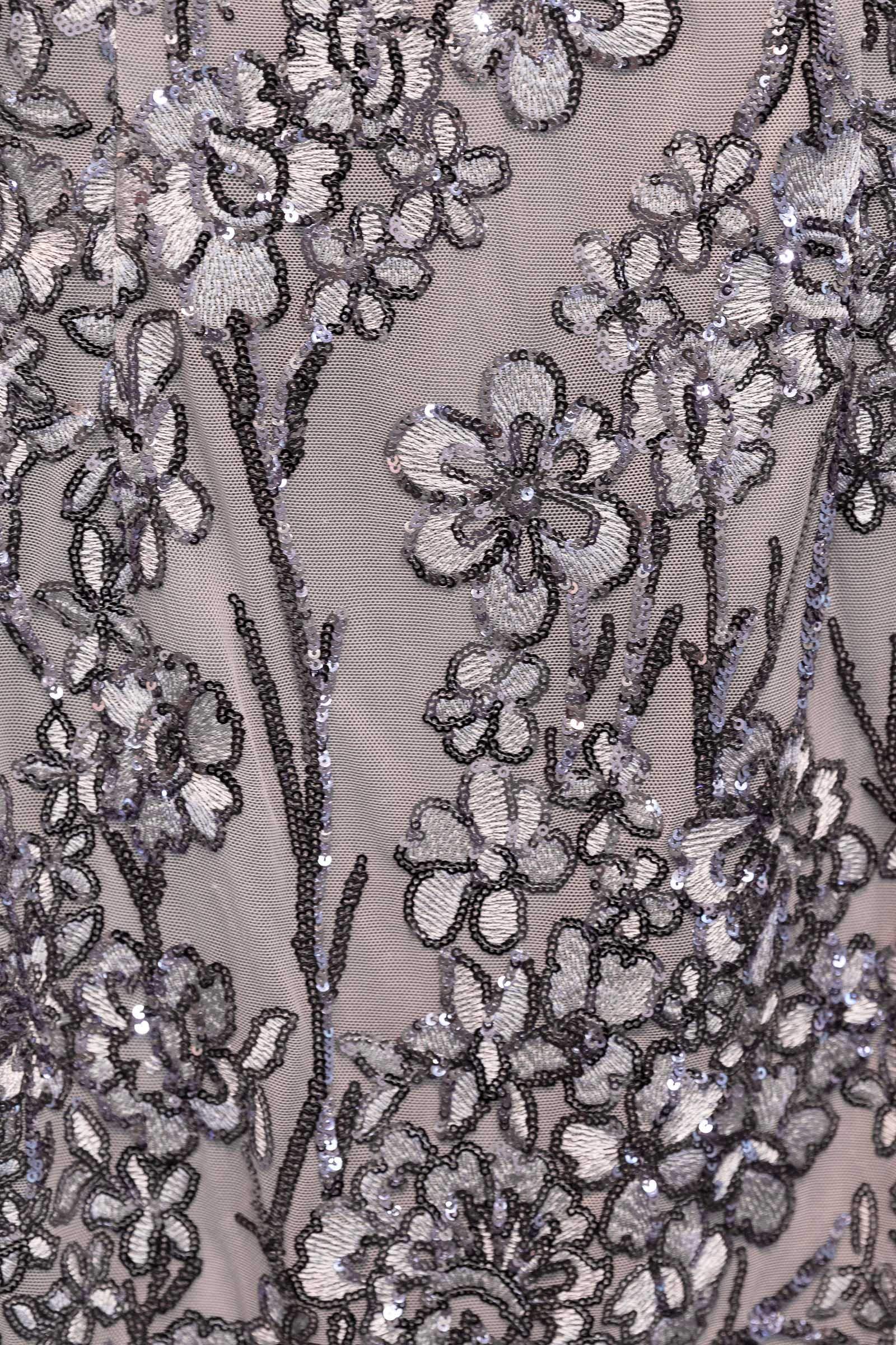 Alex Evenings Women's Long Sequin Mother of The Bride Dress with Cold Shoulder & Flutter Sleeves - Petite & Regular Sizes - Perfect for Weddings, Galas & Formal Events