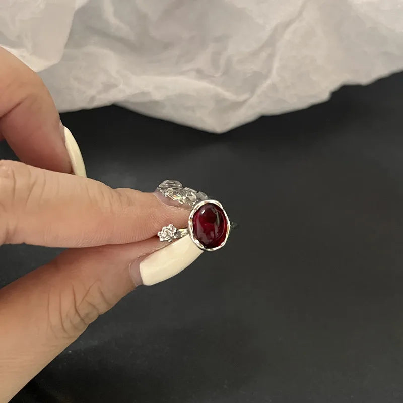Black Crystal Rings for Women - Elegant & Stylish Jewelry for Parties, Weddings & Everyday Wear