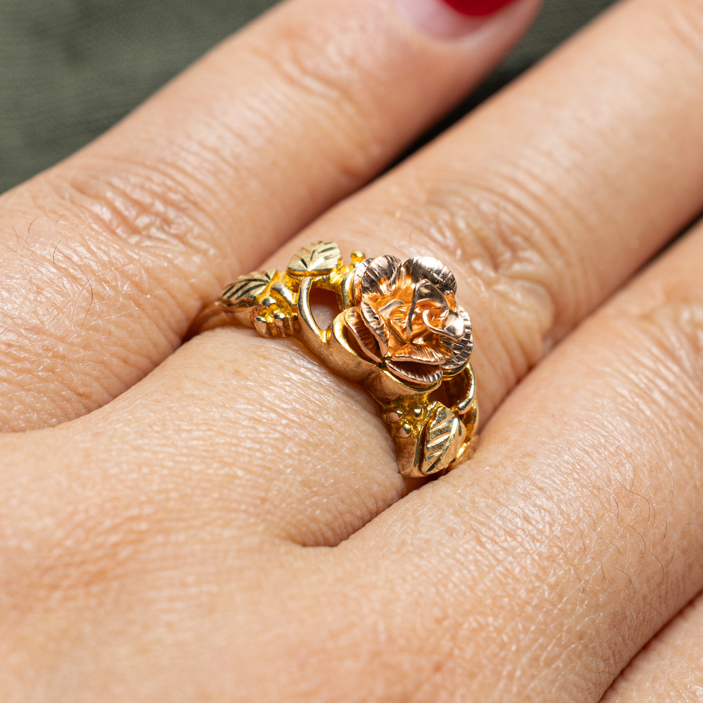 10K Two Tone Gold Rose Ring for Women - Size 7 | Elegant Floral Wedding, Engagement & Anniversary Jewelry Gift