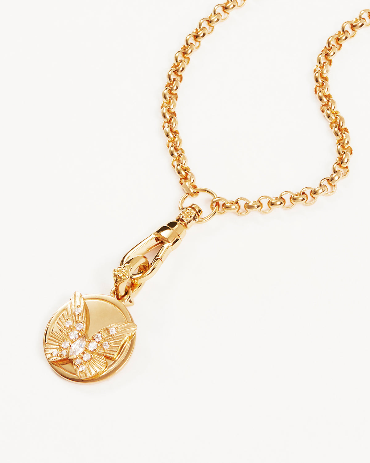 18K Gold Vermeil Wanderlust Annex Pendant Necklace - Elegant Travel Inspired Jewelry for Women - Perfect for Gifts, Anniversaries & Everyday Wear