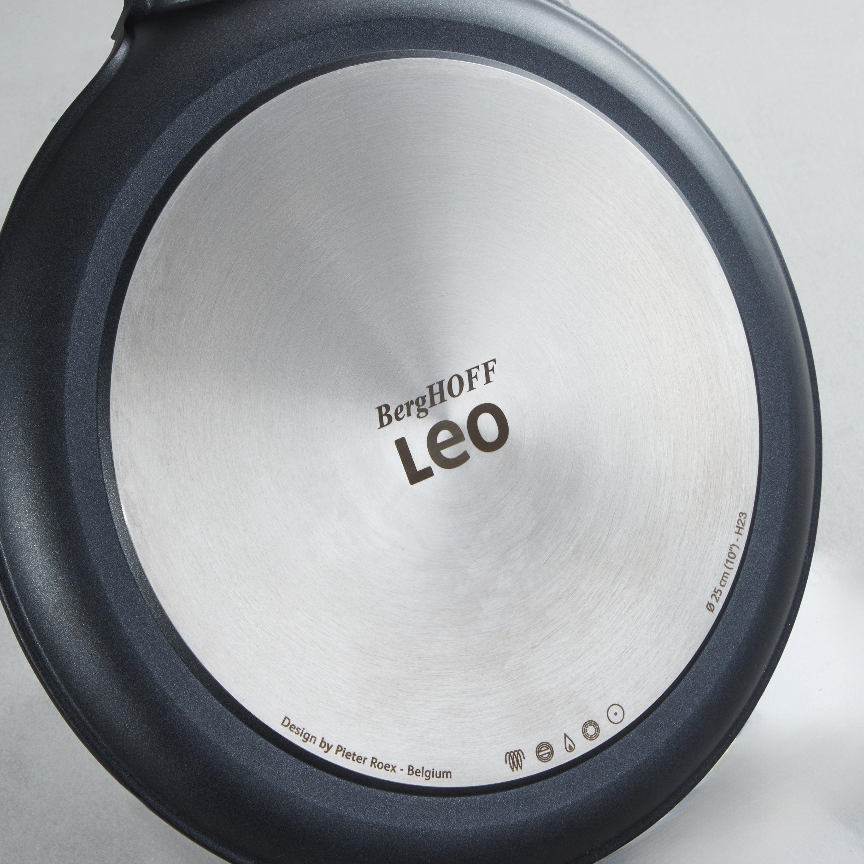 BergHOFF Leo Phantom Nonstick Ceramic 10-Inch Pancake Pan - Eco-Friendly Recycled Aluminum - Perfect for Breakfast, Crepes & Fluffy Pancakes