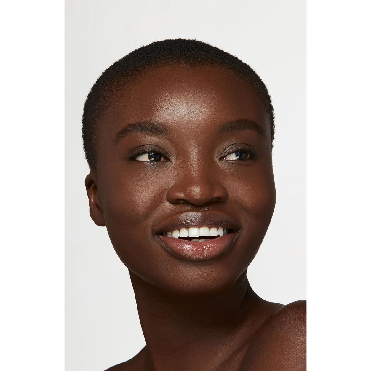 Estée Lauder Double Wear Stay-in-Place Makeup Foundation - 24 Hour Wear, Oil-Free, Medium to Full Coverage - Perfect for Long Days, Weddings & Special Events
