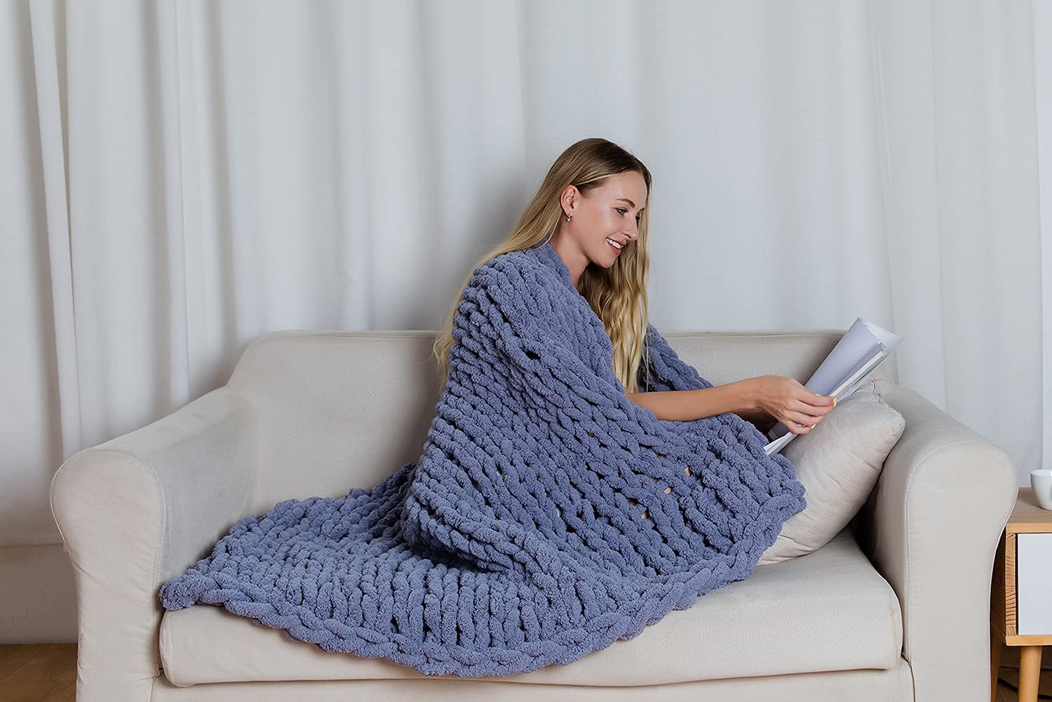Alzoear Chunky Knit Throw Blanket - Soft Chenille Handmade Blanket for Sofa & Bed - Cozy Warm Home Decor (60x80 Inches, Storm Grey) - Perfect for Winter Nights, Living Room Lounging & Gift Giving