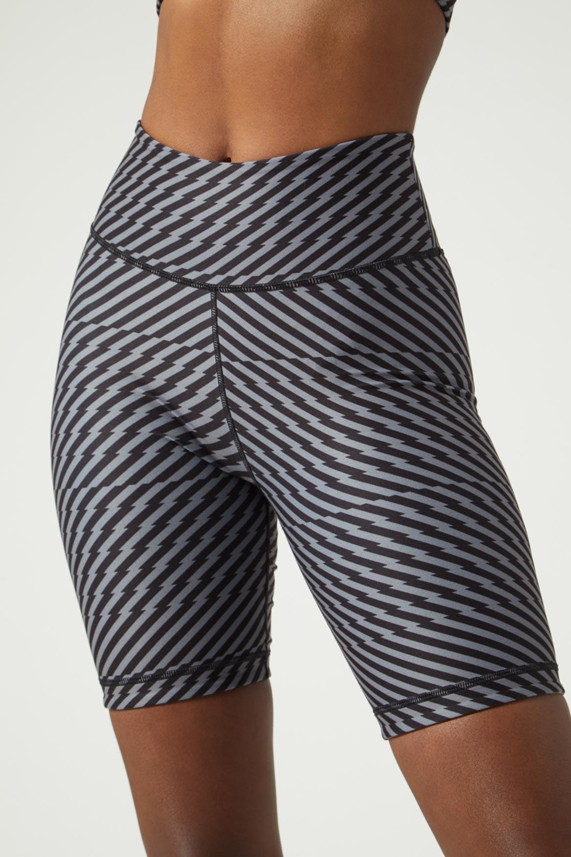 Kurt Reversible Short Zig Zag - Stylish & Comfortable Men's Shorts for Casual Wear, Gym, and Outdoor Activities