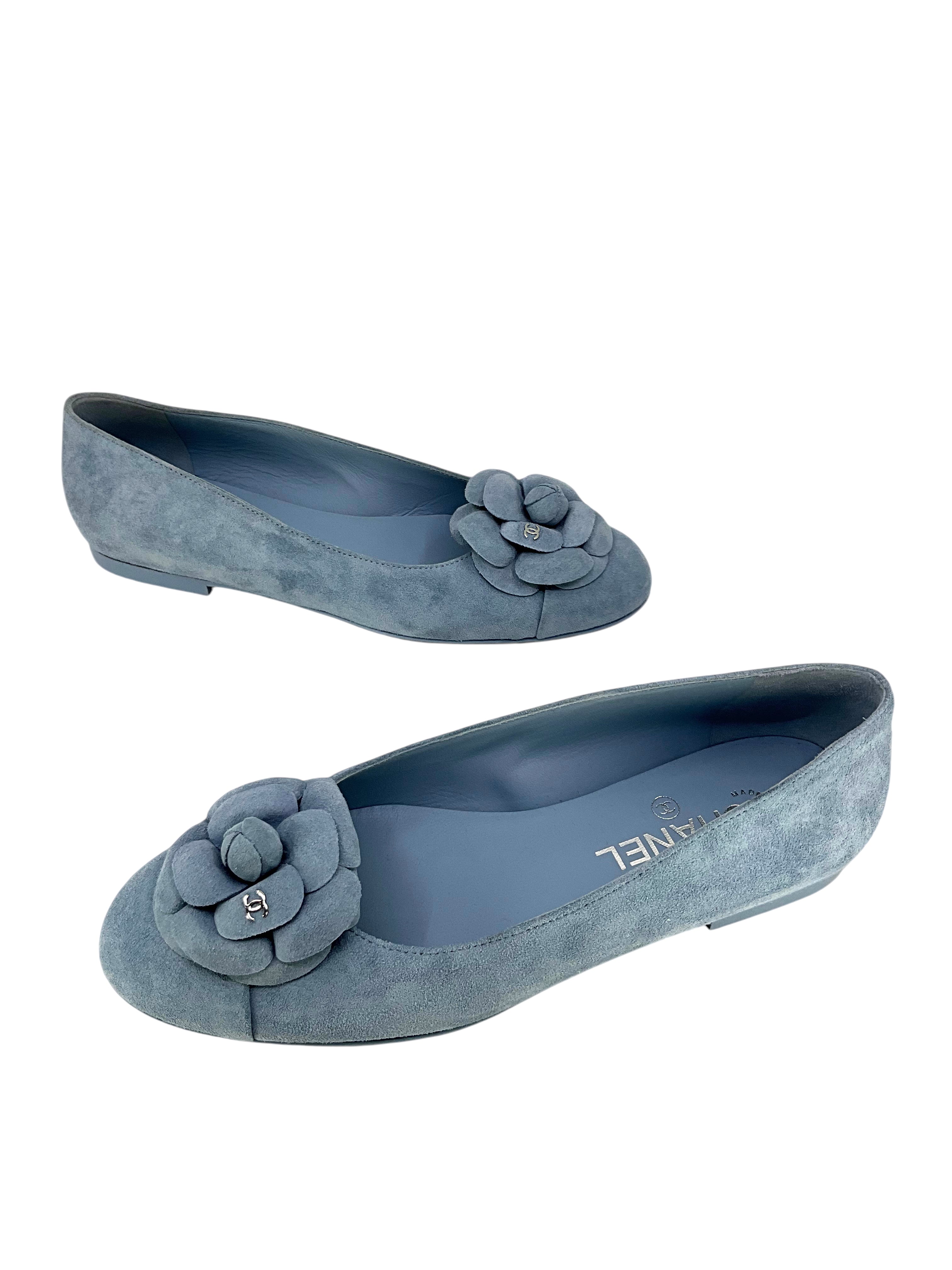 CHANEL 24P Suede CC Camellia Ballet Flats Women's Shoes Size 7.5 - Elegant Comfort for Work, Parties & Special Occasions