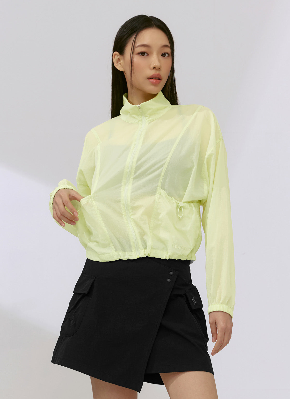 Breathable High Neck Crop Windbreaker Jacket - Lightweight & Comfortable for Running, Hiking & Outdoor Activities