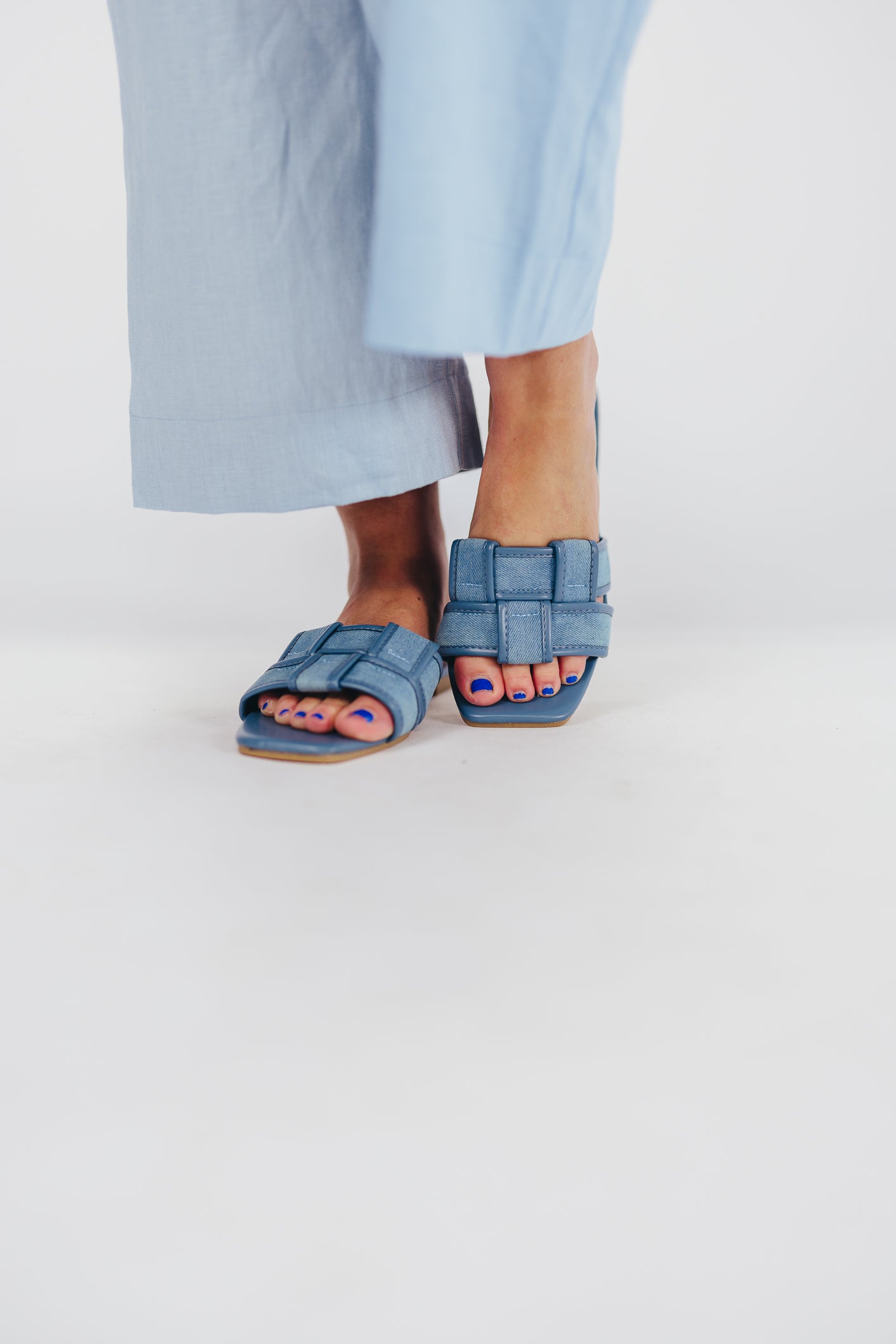 Essie Woven Canvas Slides for Women - Comfortable Denim Casual Sandals for Beach, Pool & Summer Outfits