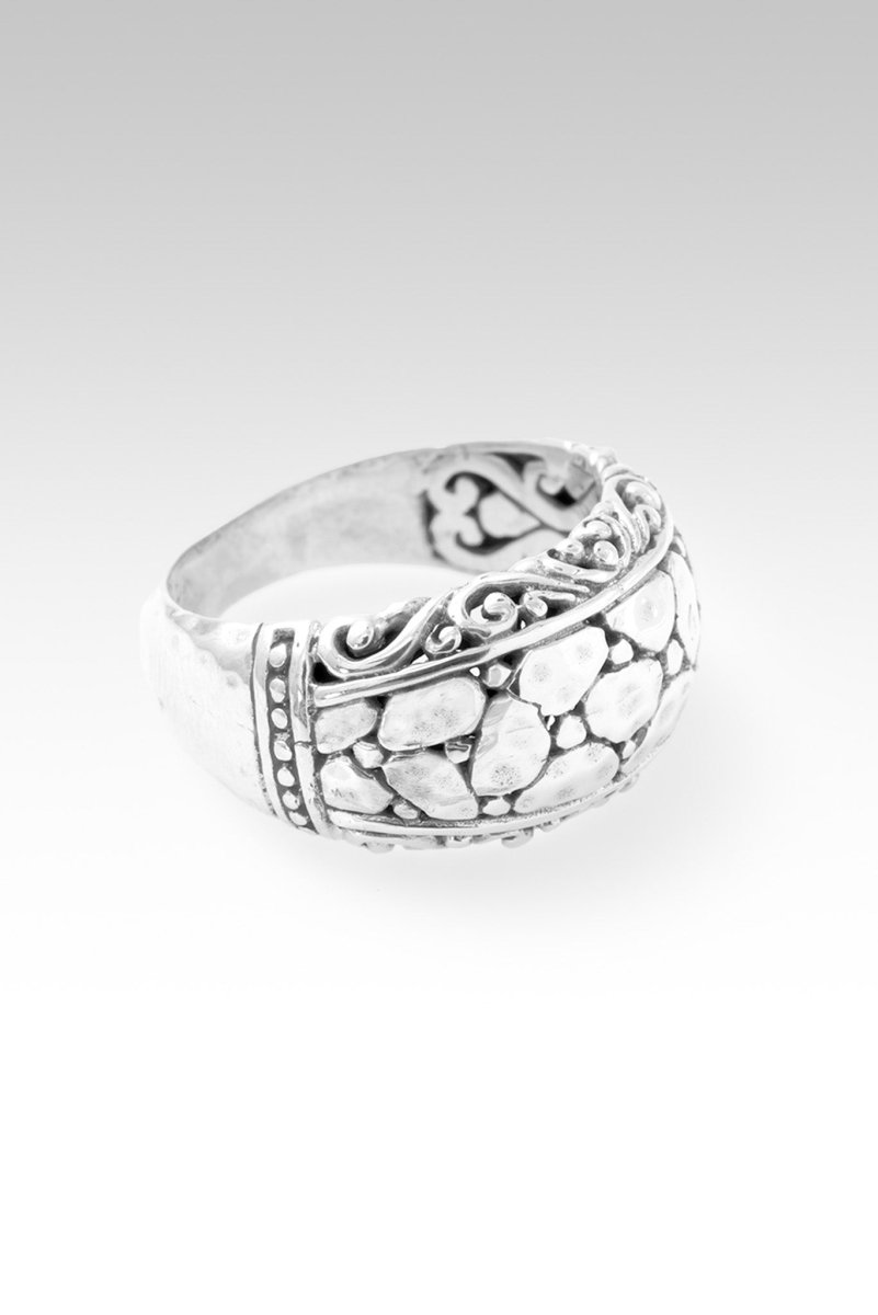 Humble Ring™ - Elegant Stainless Steel Waterproof Wedding Band for Men & Women - Perfect for Engagements, Anniversaries & Everyday Wear