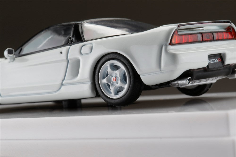 1:64 Scale Honda NSX Type R NA1 1992 Diecast Model Car - Championship White - Collectible Japanese Sports Car for Display & Racing Scenes