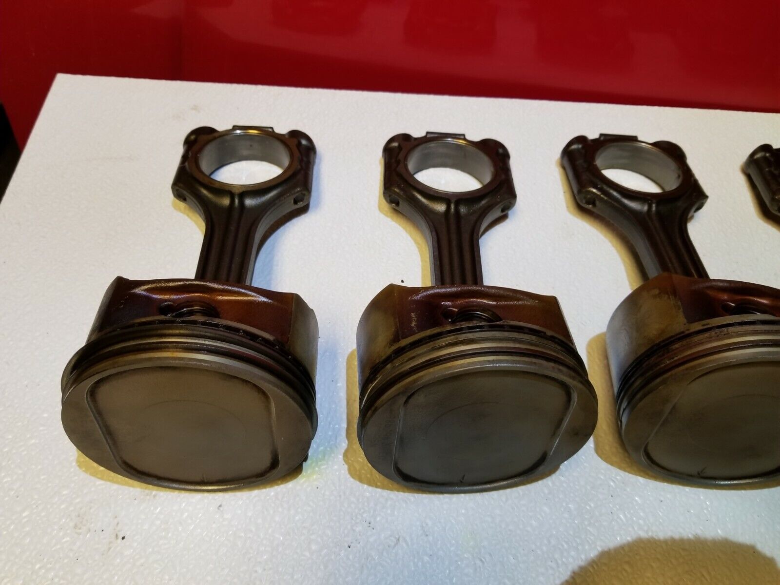 Original OEM 03-06 Mercedes CL500 Connecting Rod with Piston Set (8pcs) - Compatible with M113 5.0L Engine - Perfect for Engine Rebuild & Performance Upgrades