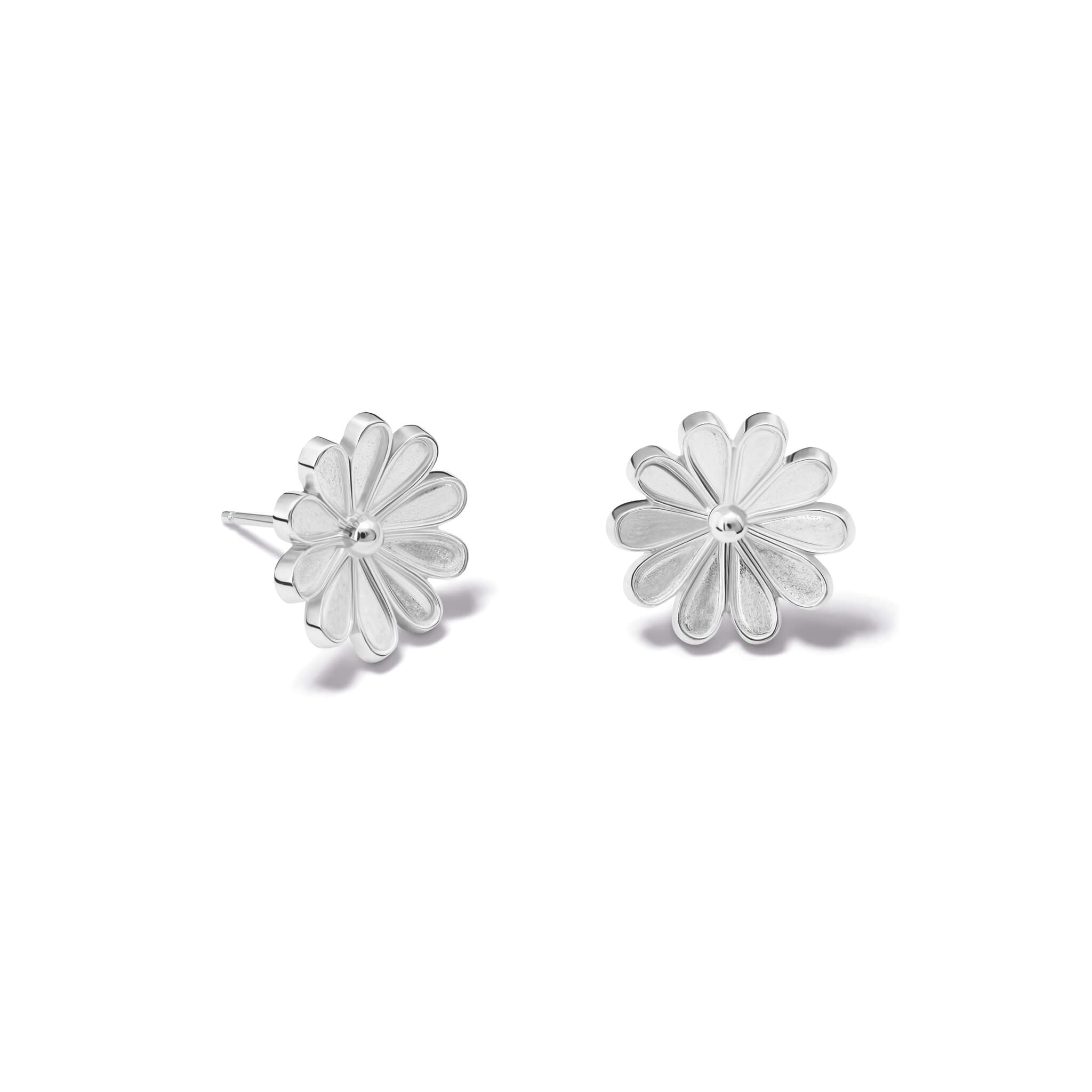 Anemone Medium Stud Earrings in Sterling Silver - Perfect for Everyday Wear, Date Nights & Gift Giving