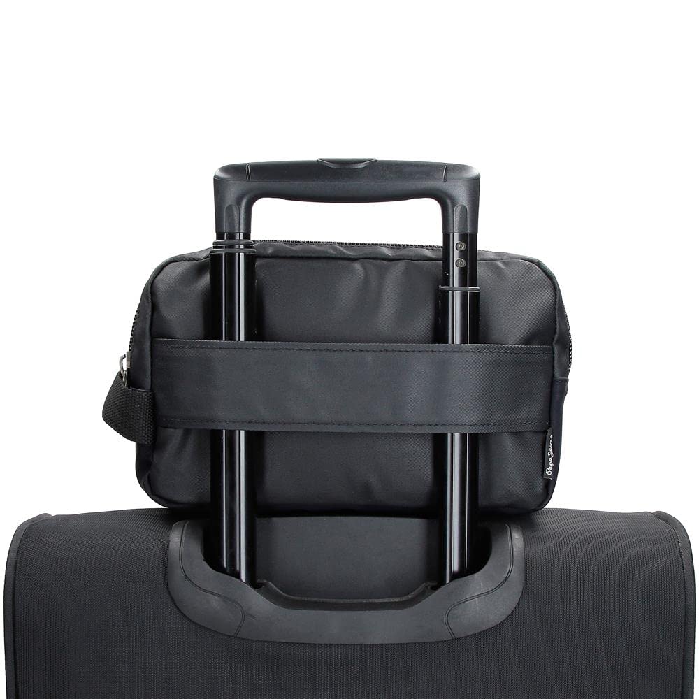 Pepe Jeans Cardiff Messenger Bag for Men - Stylish & Durable Crossbody Bag for Work, Travel & Everyday Use