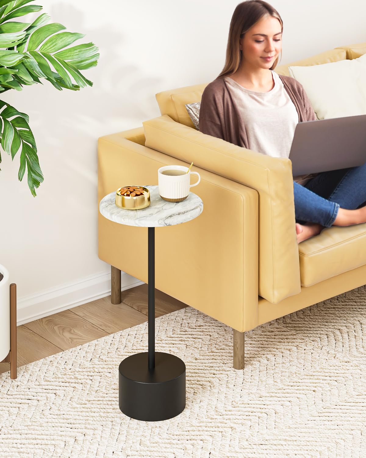 Black Round Pedestal Drink Table - Small Side Table for Living Room, Bedroom, or Patio - Perfect End Table for Small Spaces & Beverage Placement