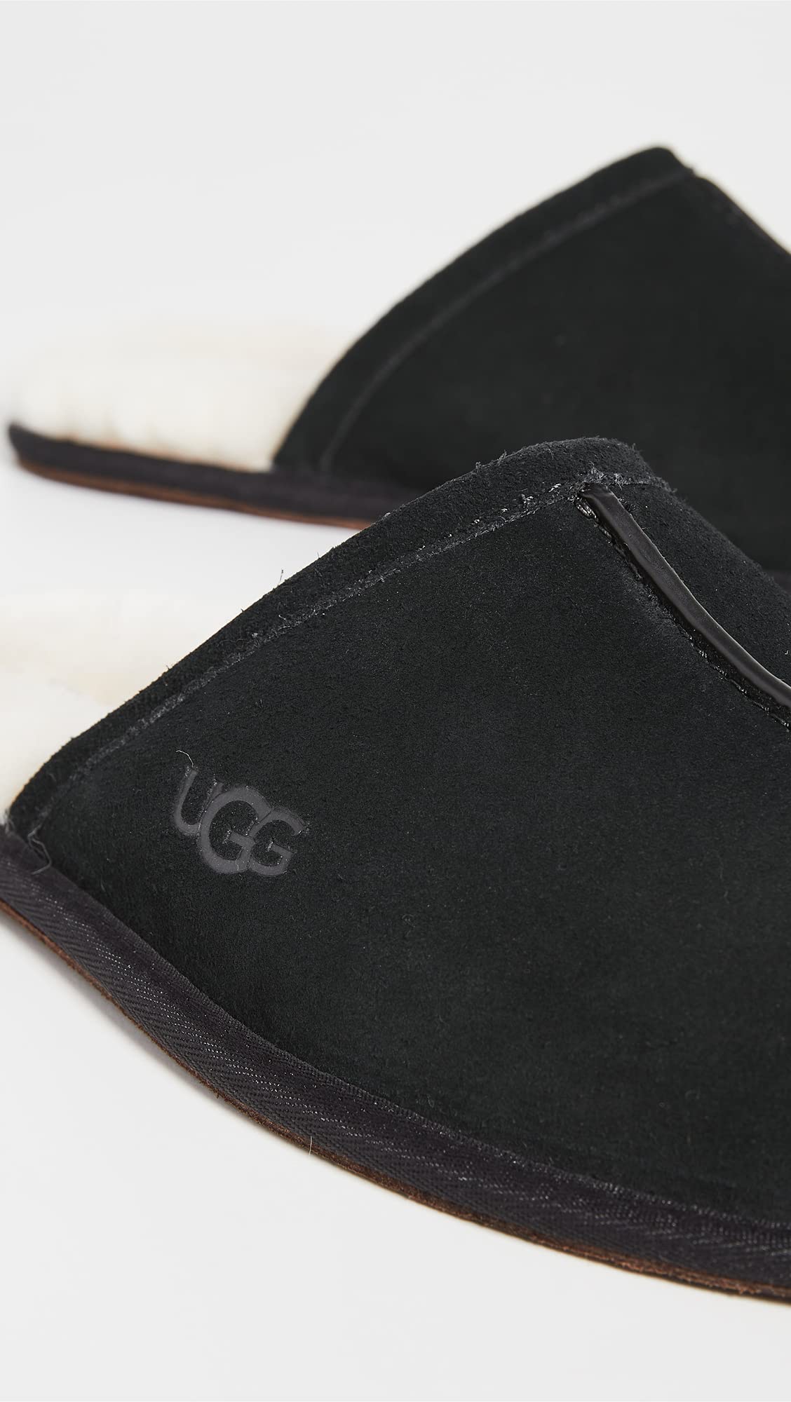 UGG Men's Scuff Slippers - Cozy Indoor/Outdoor House Shoes for Winter Comfort - Perfect for Home, Lounge & Backyard Use