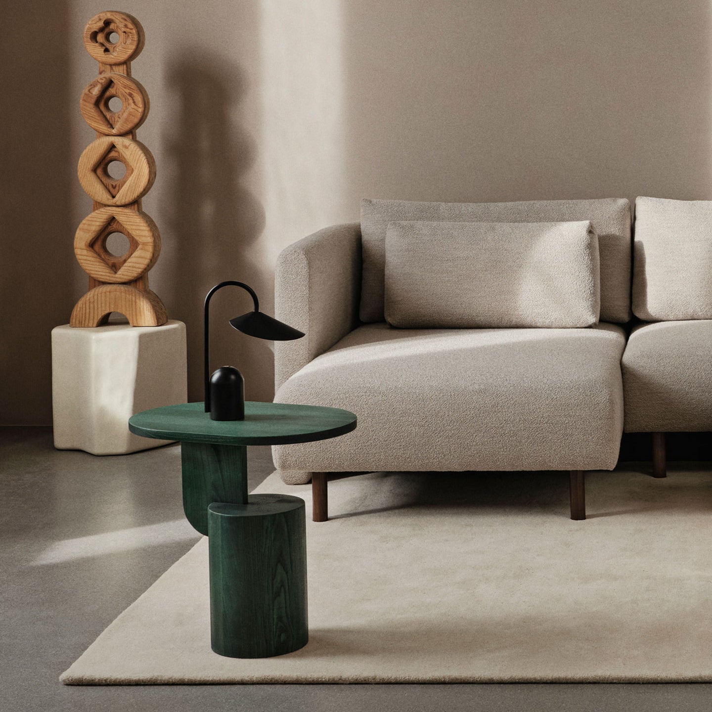 Modern Bauhaus Style Green Side Table - Minimalist End Table for Living Room, Bedroom, or Office - Perfect for Small Spaces & Home Decor