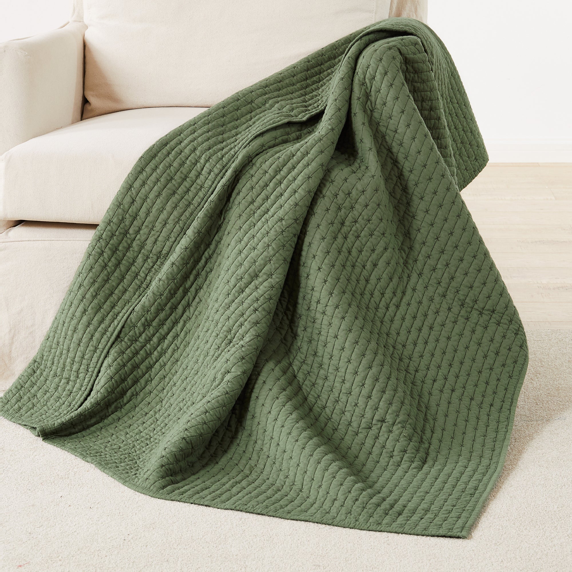 Handmade Cross Stitch Quilted Throw Blanket - Cozy Soft Bedspread for Sofa, Bed & Couch - Perfect for Winter Warmth, Home Decor & Gift Giving
