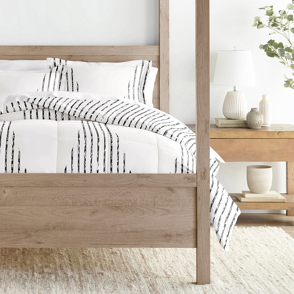 Soft & Cozy Patterned Down Alternative Comforter Set - All-Season Bedding with Pillow Shams - Perfect for Guest Rooms, Dorms & Cozy Bedroom Decor