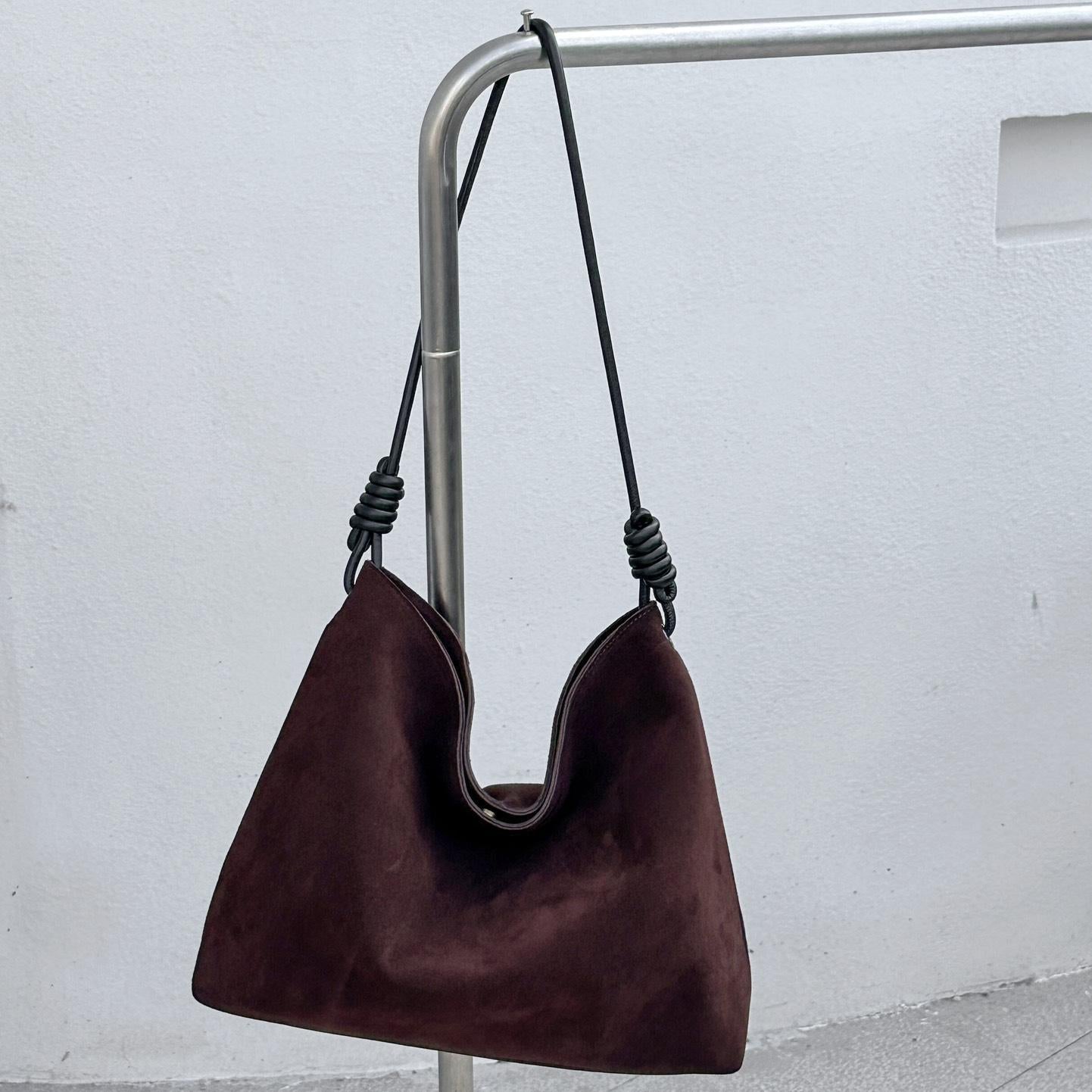 Dark coffee color ( 35L*10W*30Hcm with regular magnetic buckle)
