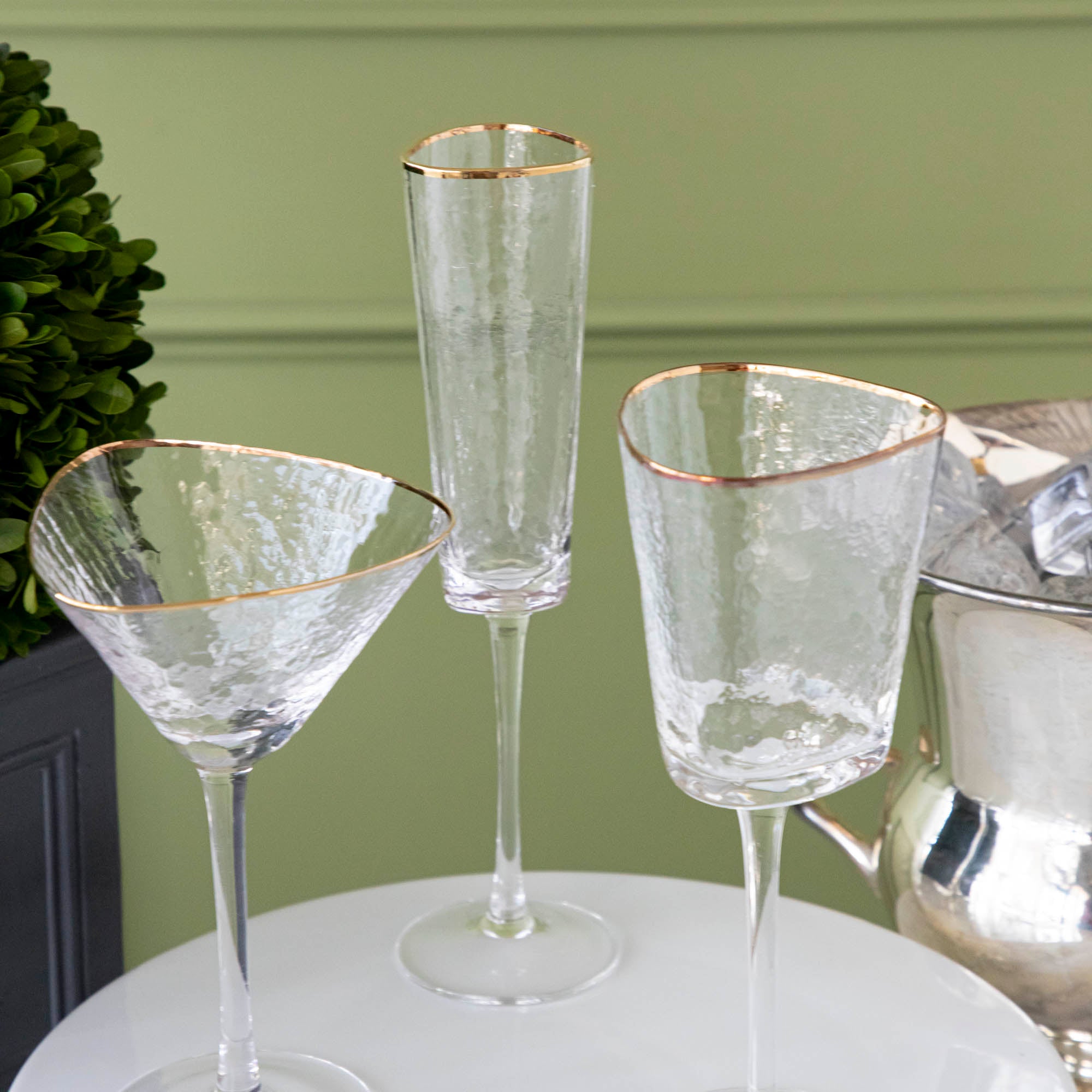 Premium Hammered Glassware Set with 24K Gold Rim - Elegant Drinking Glasses for Wine, Cocktails & Parties - Perfect for Weddings, Anniversaries & Home Entertaining