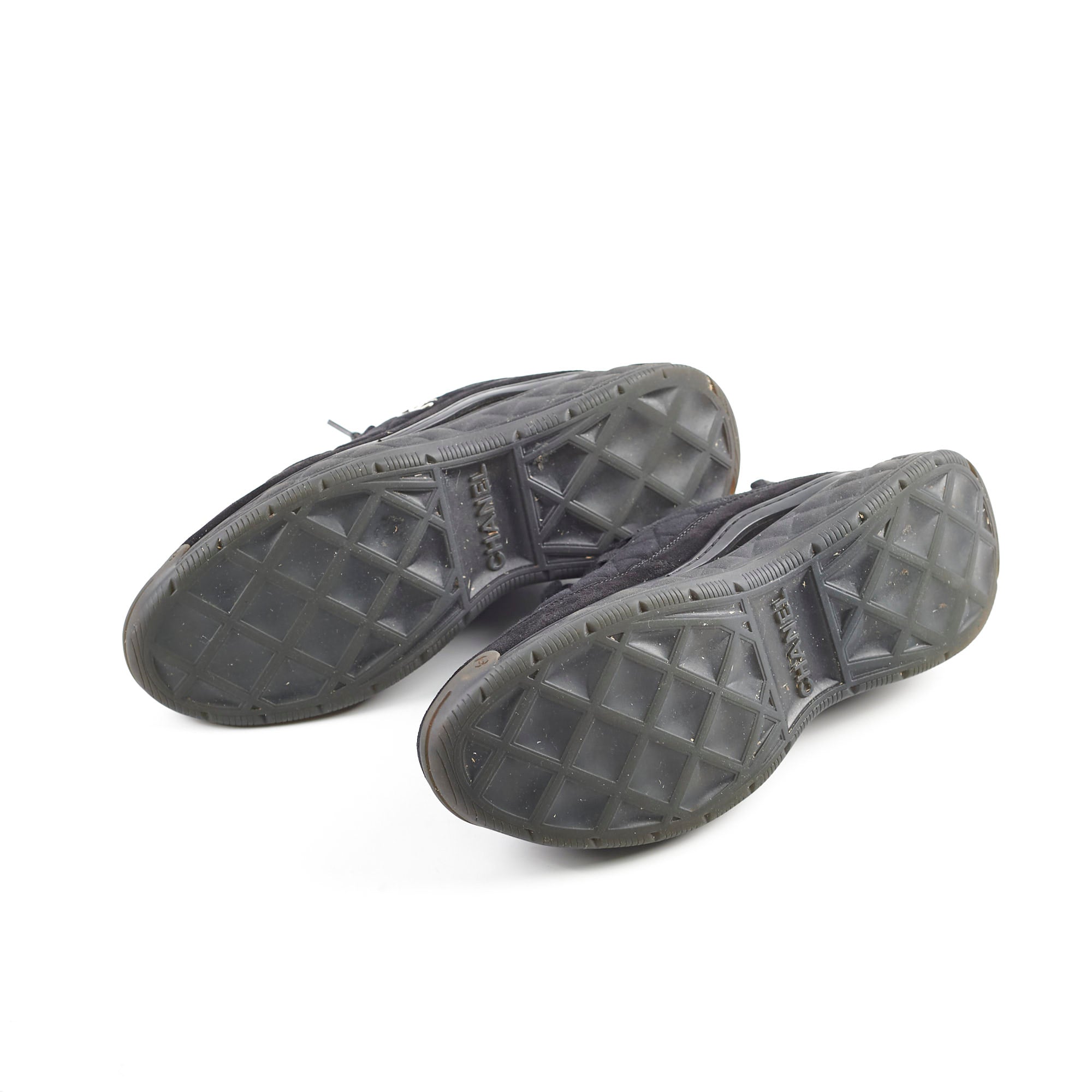 Chanel CC Triple Black Low Top Sneakers for Women - Size 39 | Fashionable Casual Shoes for Everyday Wear & Street Style Outfits