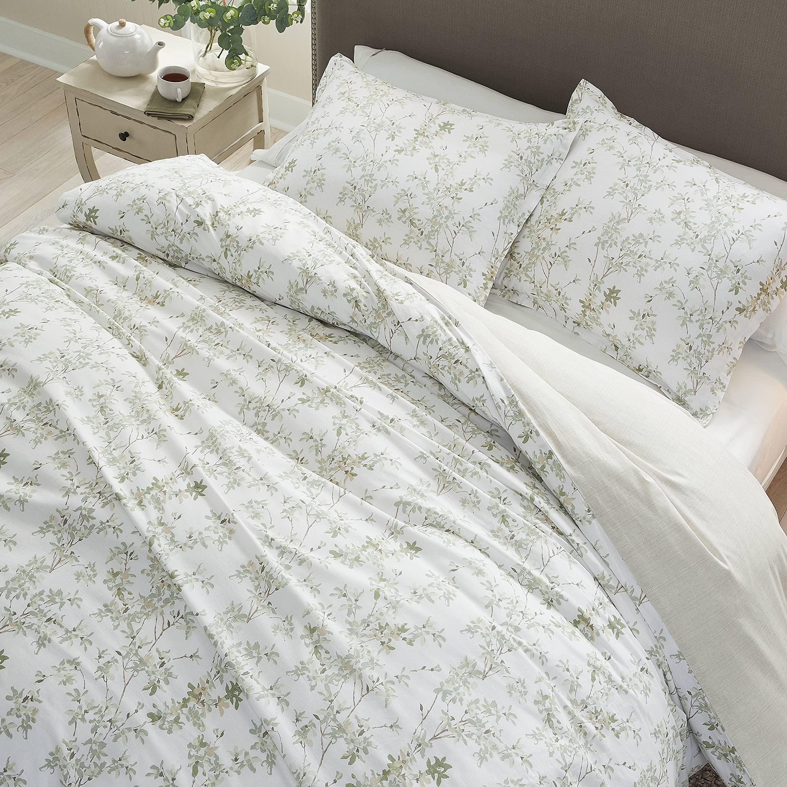 Laura Ashley King Duvet Cover Set - Reversible Cotton Bedding for All Seasons (Lindy Green) - Perfect for Master Bedroom