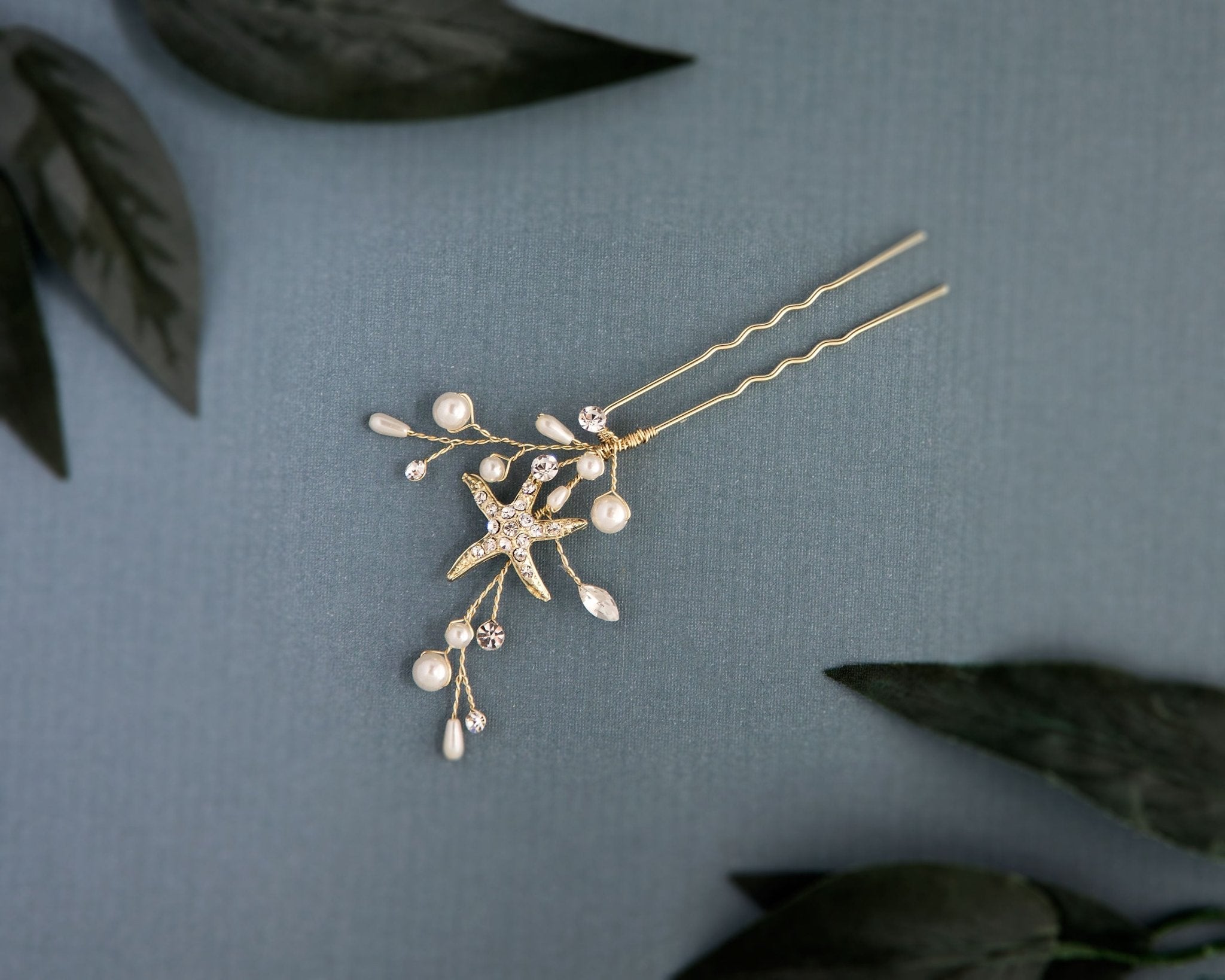 Elegant Pearl and Starfish Beach Hair Pin - Perfect for Weddings, Vacations & Summer Accessories