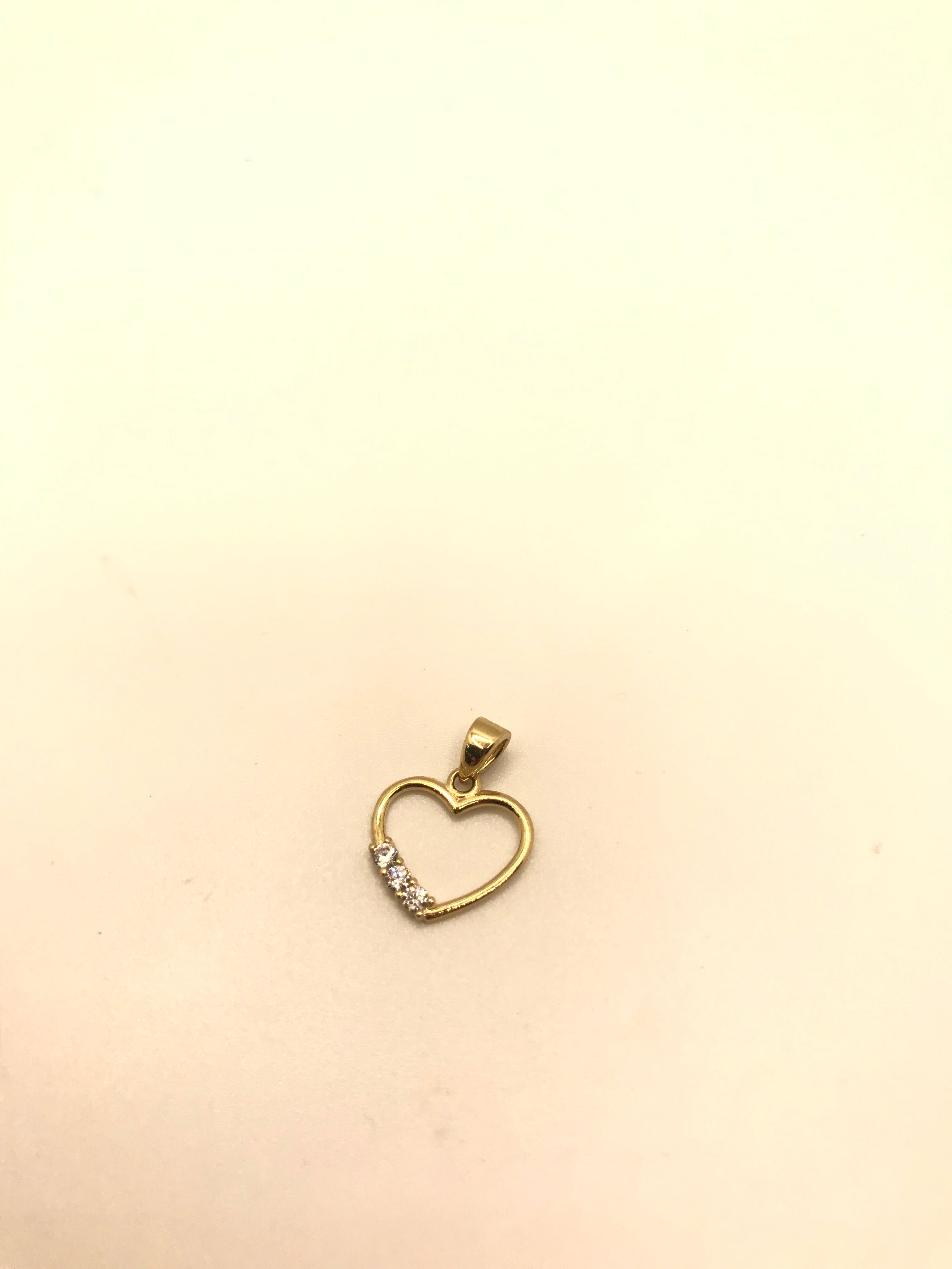 10K Gold Heart Pendant Necklace for Women - Dainty & Elegant Jewelry Gift for Valentine's Day, Anniversary, or Birthday - Perfect for Everyday Wear & Special Occasions