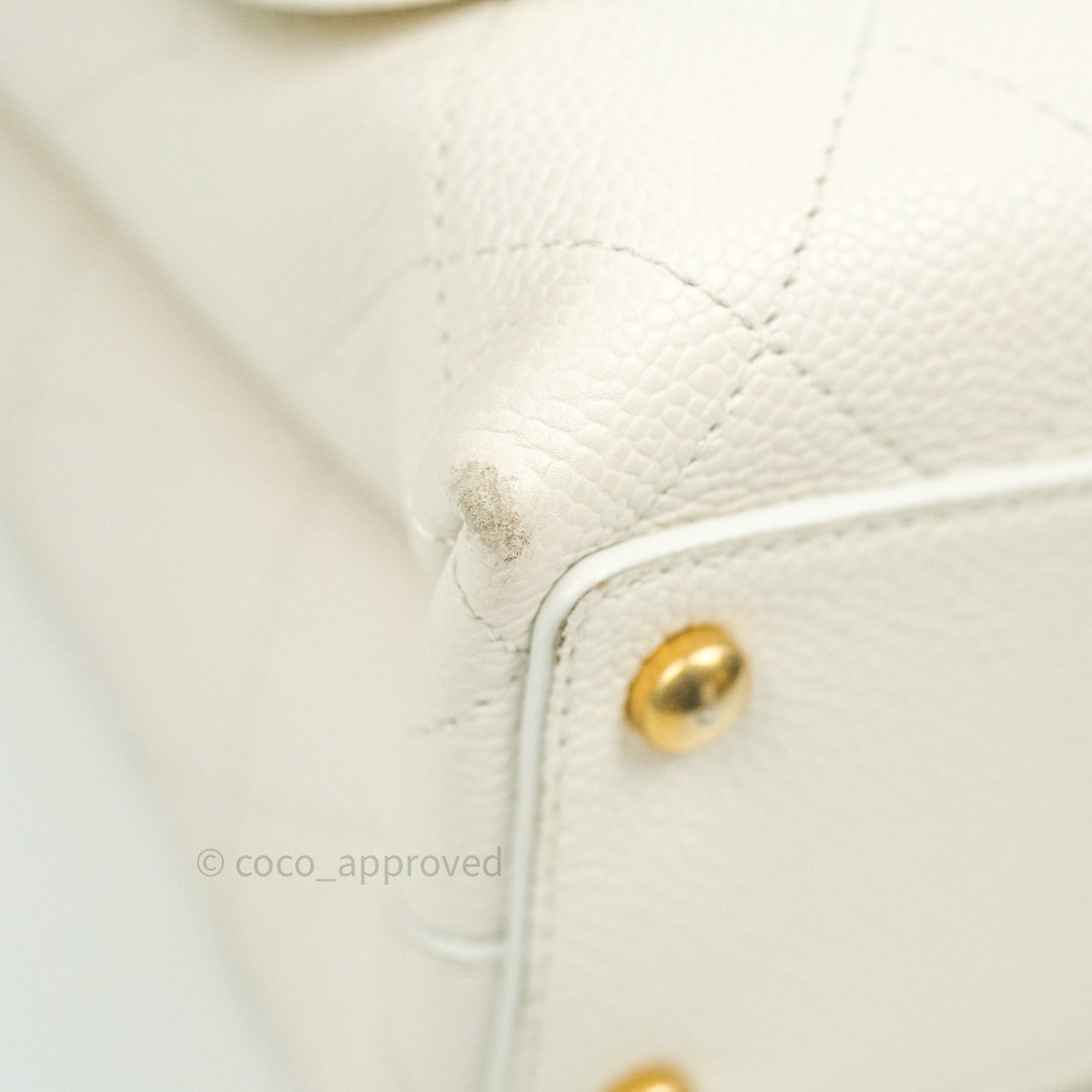 Chanel Chic Affinity Medium Grained Calfskin Handbag with White Gold Hardware - Luxury Designer Crossbody Bag for Women, Perfect for Parties & Evening Events