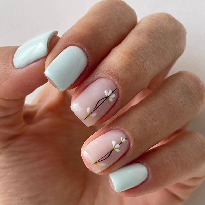 24Pcs Shiny Pearl Press on Fake Nails - Short Square Artificial Nails with Full Cover Tips | Detachable & Reusable for Daily Wear, Parties, Weddings & Special Occasions