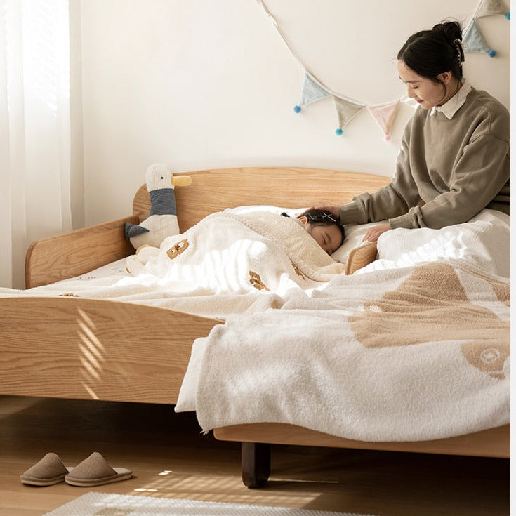 Expandable Solid Oak & Beech Wood Toddler Bed – Adjustable from 57in (145cm) to 80.7in (205cm) – Perfect for Growing Kids & Small Bedrooms