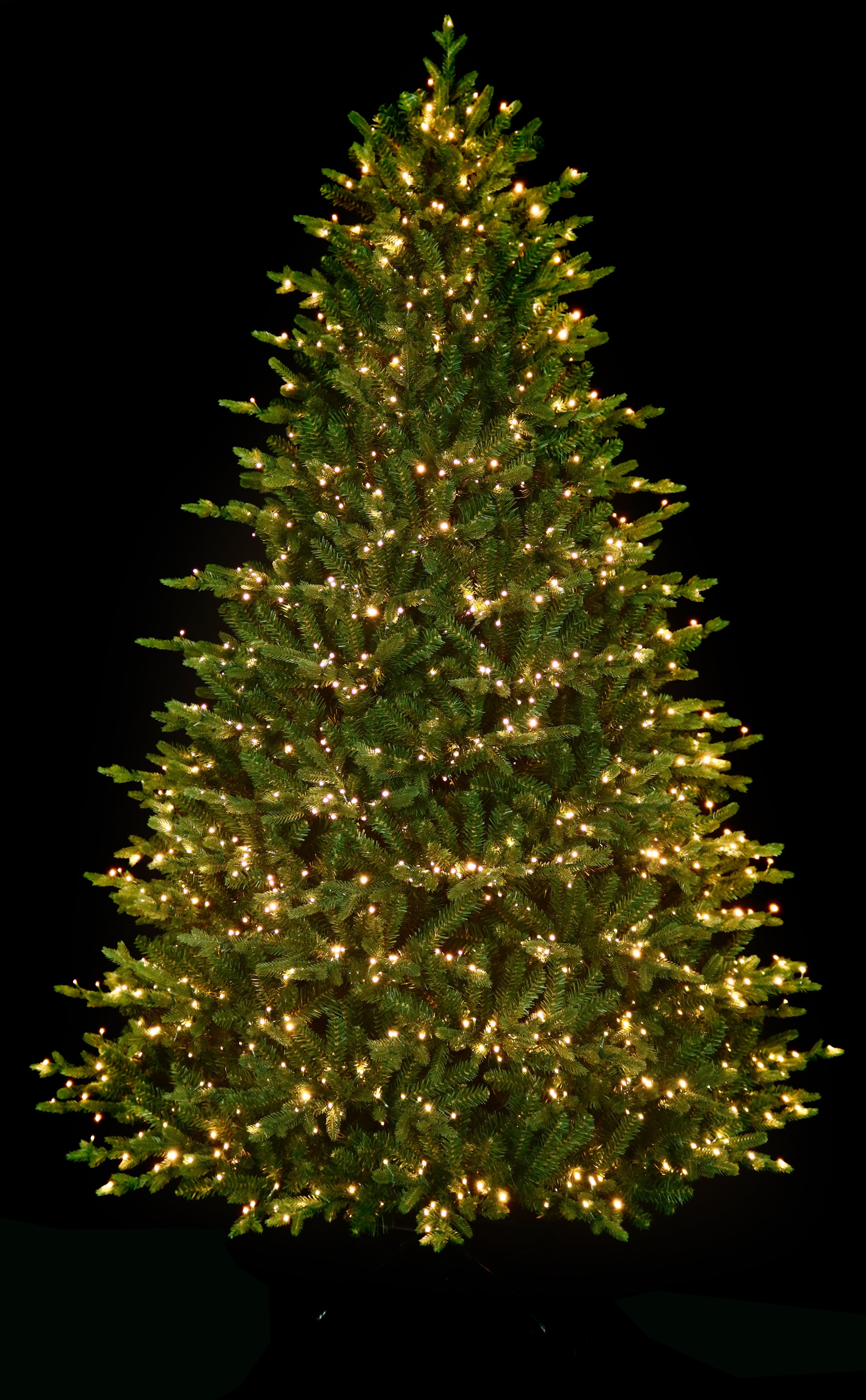 7.5' Royal Northern Fir Artificial Christmas Tree with 800 LED Starry Lights - Perfect for Home, Office, and Holiday Decorations