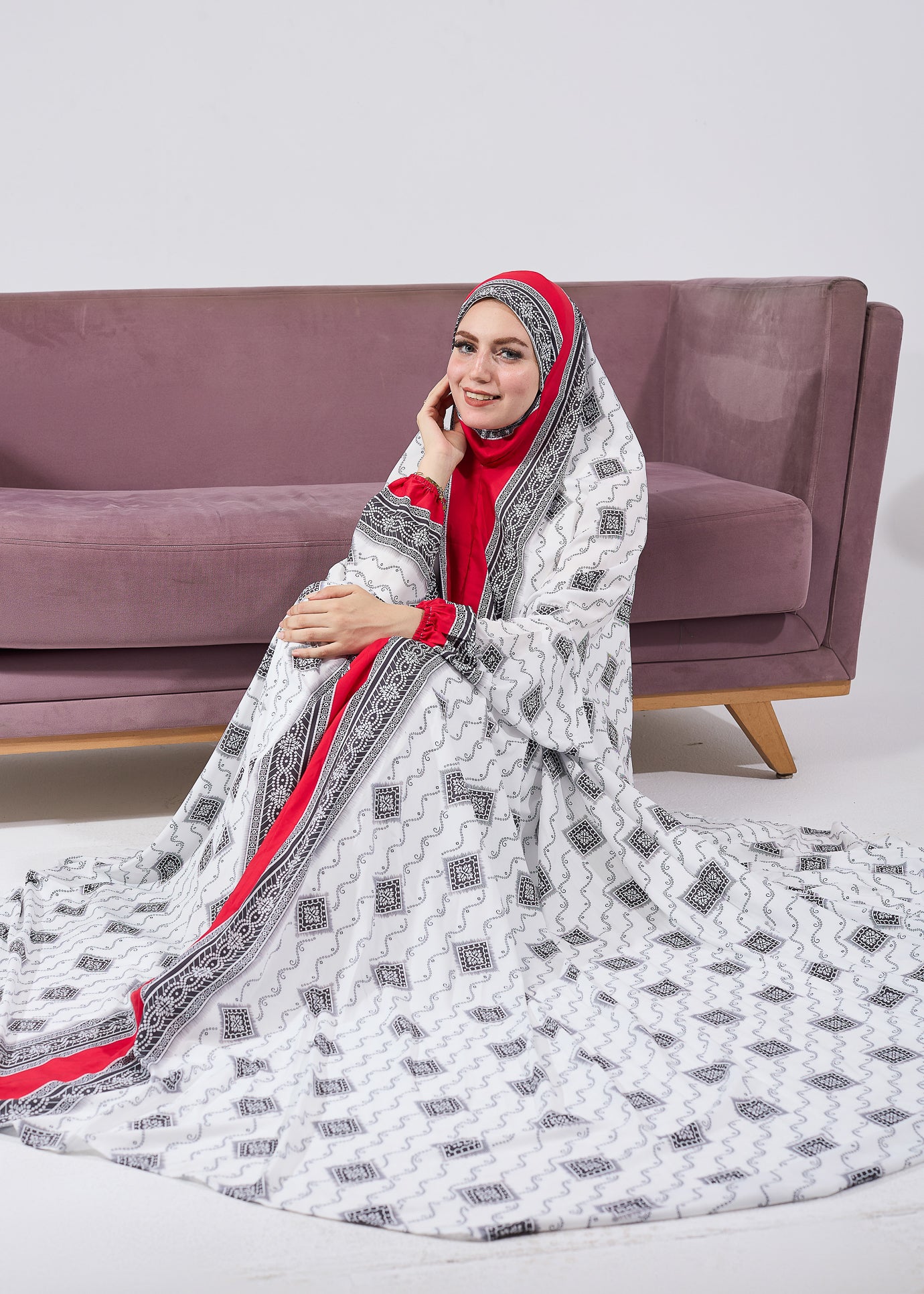 Elegant Arij Satin Prayer Gown with Ornate Black & White Print - Perfect for Islamic Prayer, Religious Ceremonies & Special Occasions