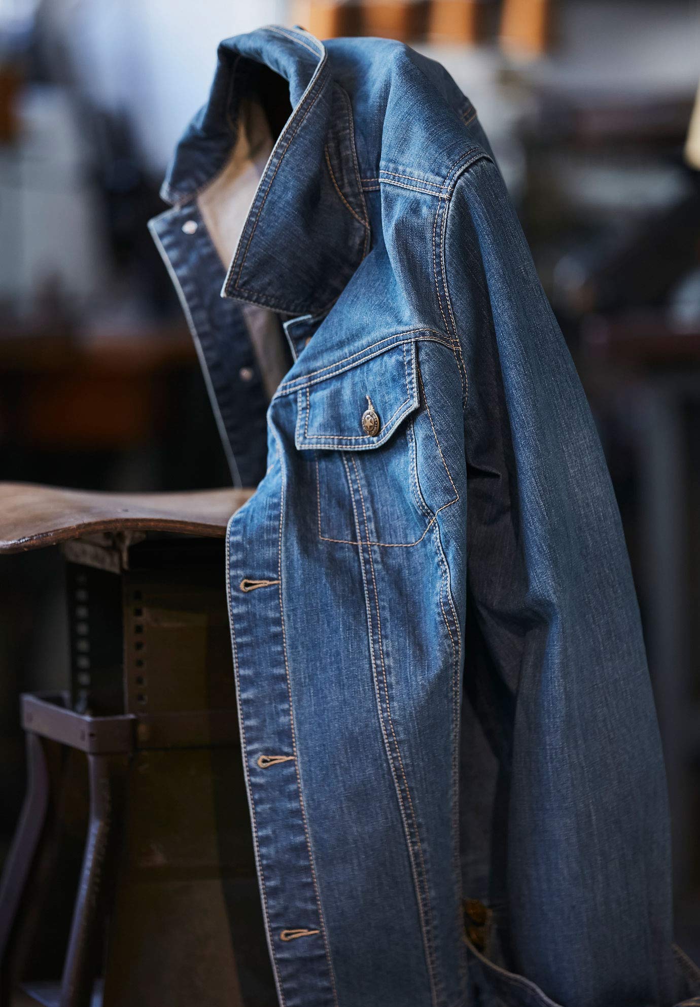 KingSize Men's Big & Tall Denim Jacket - Oversized Denim Trucker Jacket for Plus Size Men - Casual & Stylish Outerwear for Everyday Wear, Work, and Outdoor Activities