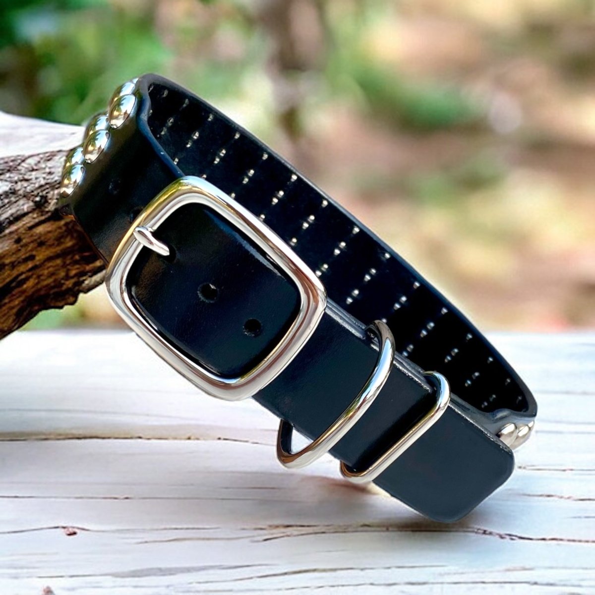 Premium Genuine Leather Dog Collar - Adjustable & Durable for Small Medium Large Dogs - Perfect for Training, Walks & Outdoor Adventures
