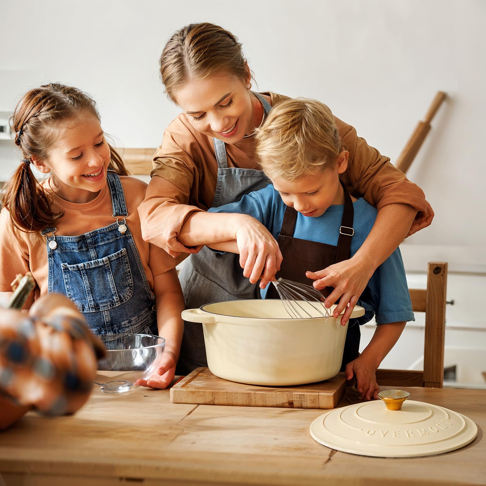 Overmont Enameled Cast Iron Dutch Oven with Lid - 6.5QT Heavy Duty Enameled Cookware Pot for Braising, Stewing, Roasting & Baking - Includes Free Cookbook & Heat-Resistant Cotton Caps - Perfect for Soups, Stews, Bread Baking & Camping Cooking